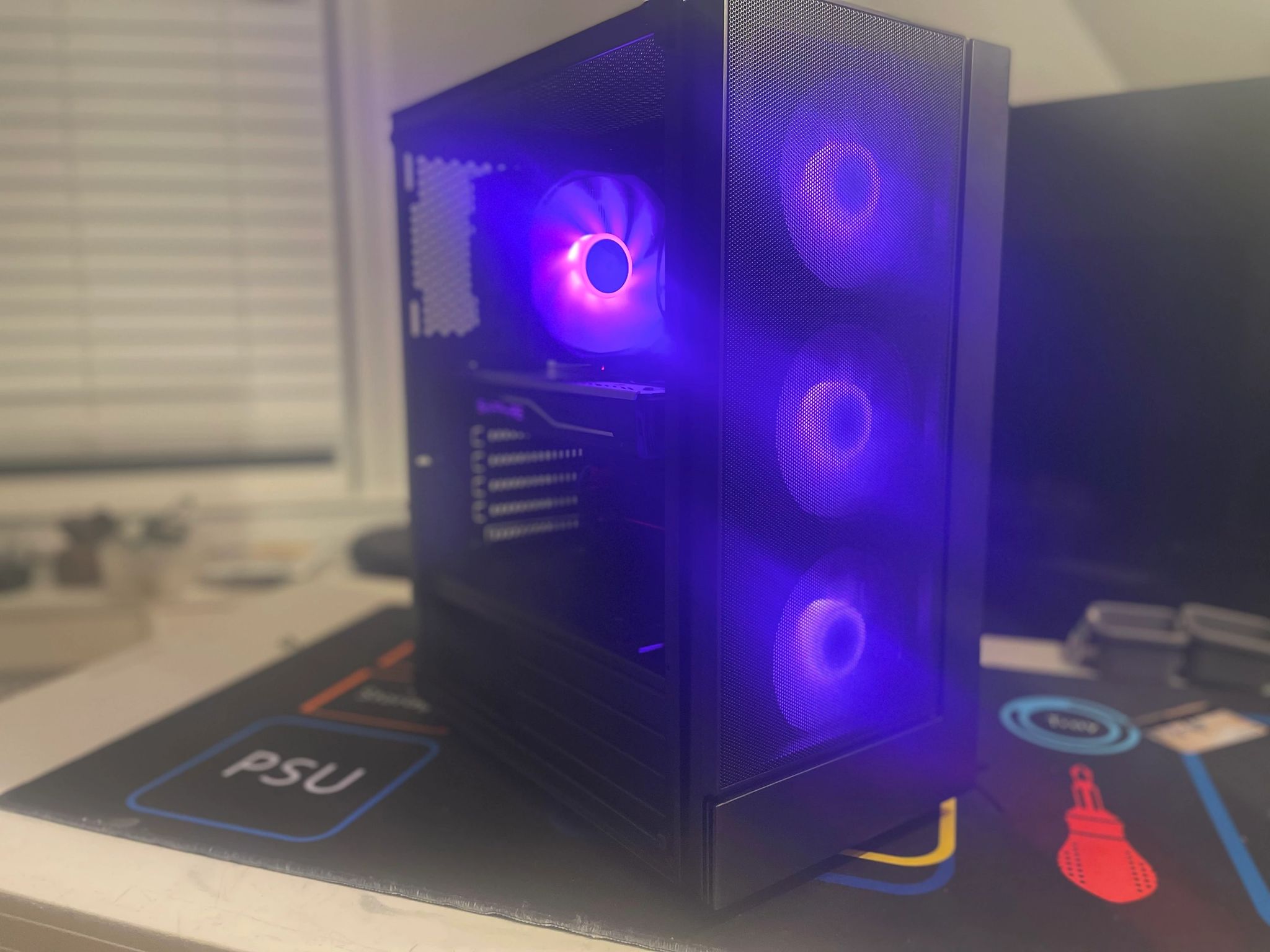 INDIGO - Entry-Level Gaming PC - Intel Core i5-7500 & SAPPHIRE RX470 8GB