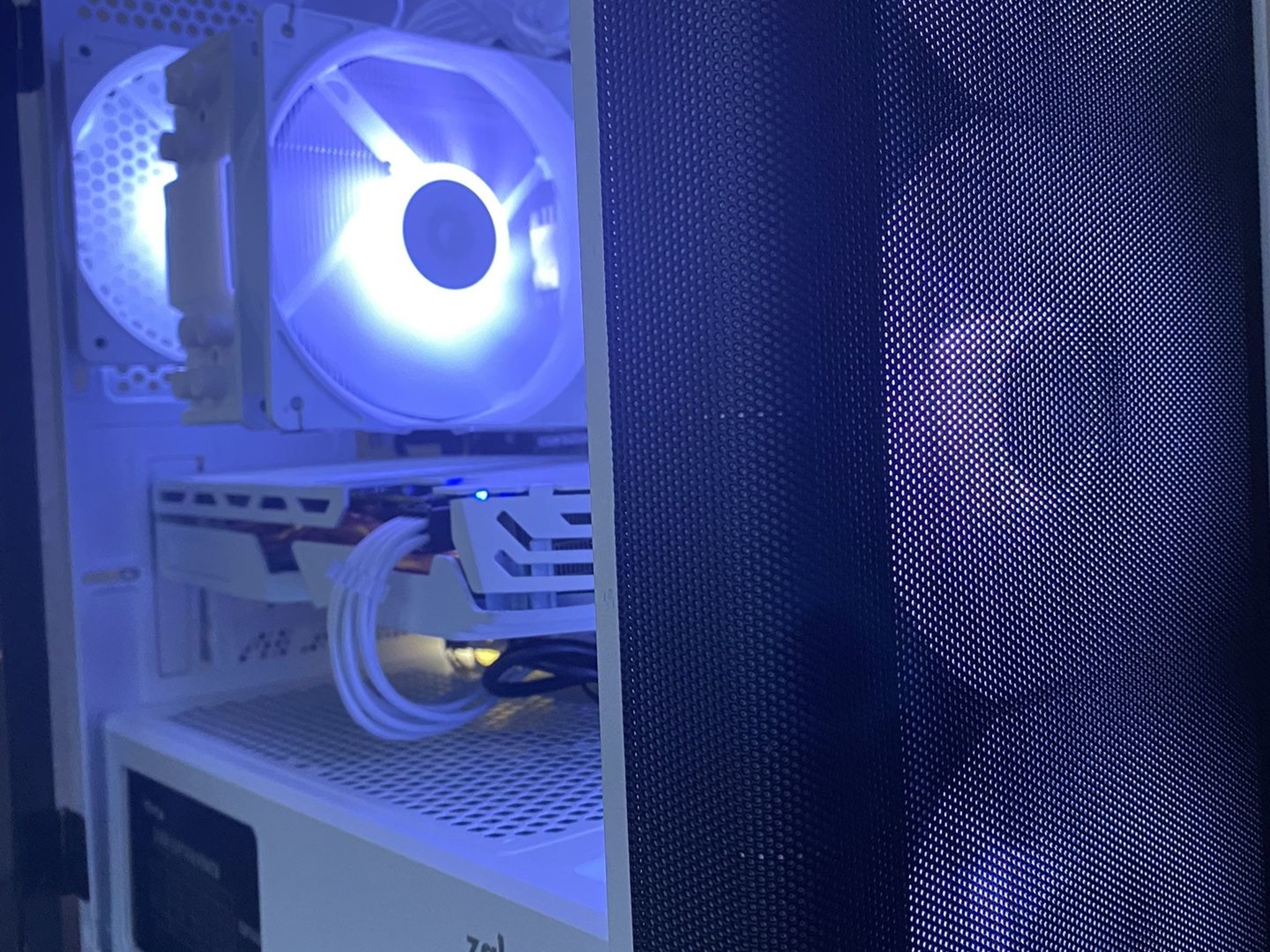 Custom Built Gaming PC(Ryzen 5 1600 + Rx 580 4gb + 16gb Ram)