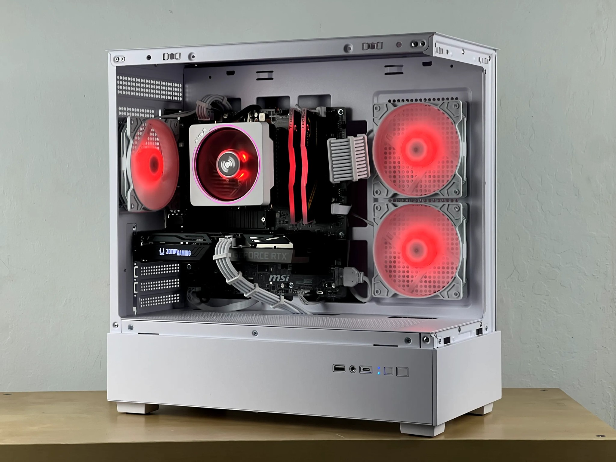 🧊 Fast and Clean White Gaming PC | RTX 3060 TI | AMD Ryzen 7 3700X | 1TB SSD | 16GB RAM | 🧊