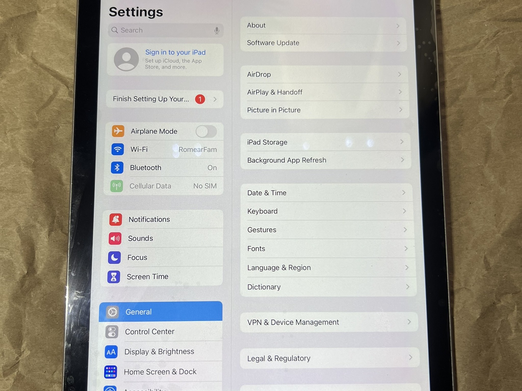 Apple iPad Air 2 – Wi-Fi + Cellular – 128GB – Space Gray
