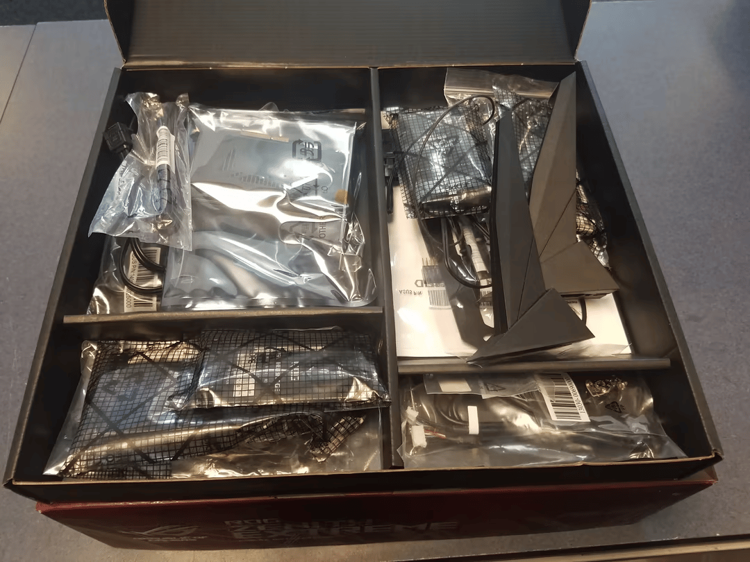 For Sale Asus X399 Zenith Extreme motherboard