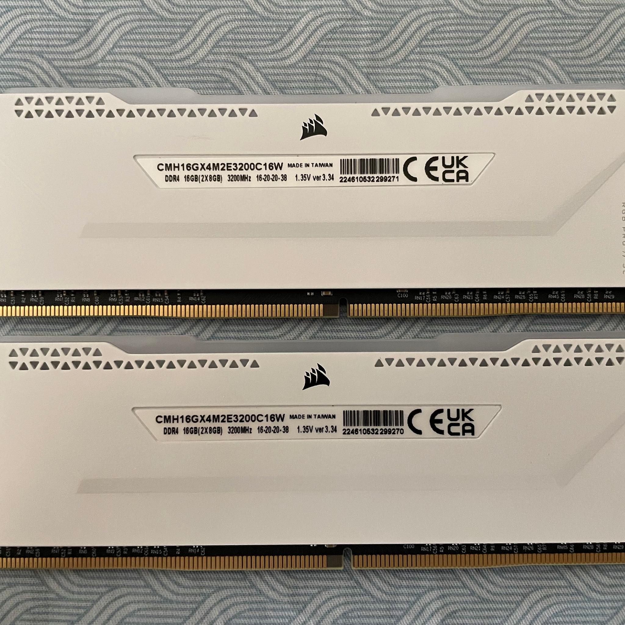 Corsair Vengeance RGB Pro SL 16GB DDR4-3200 (White)