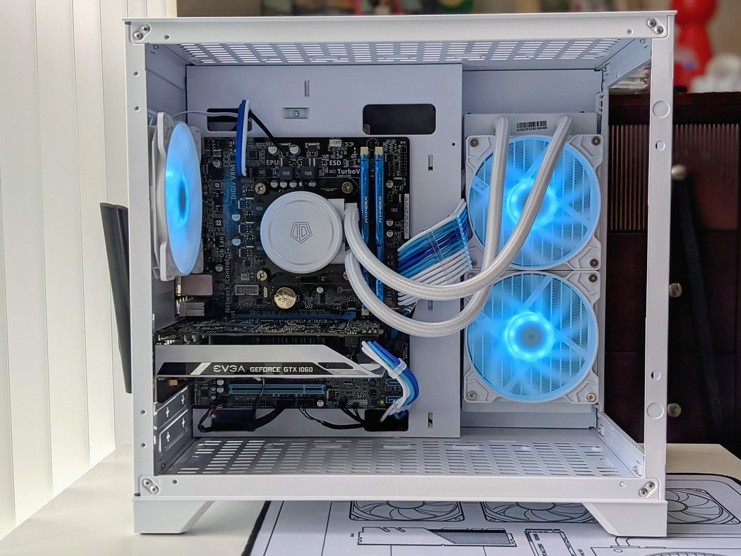 Icicle | GTX 1060 3GB/ Watercooled i7-3770 4c/8t White Gaming PC