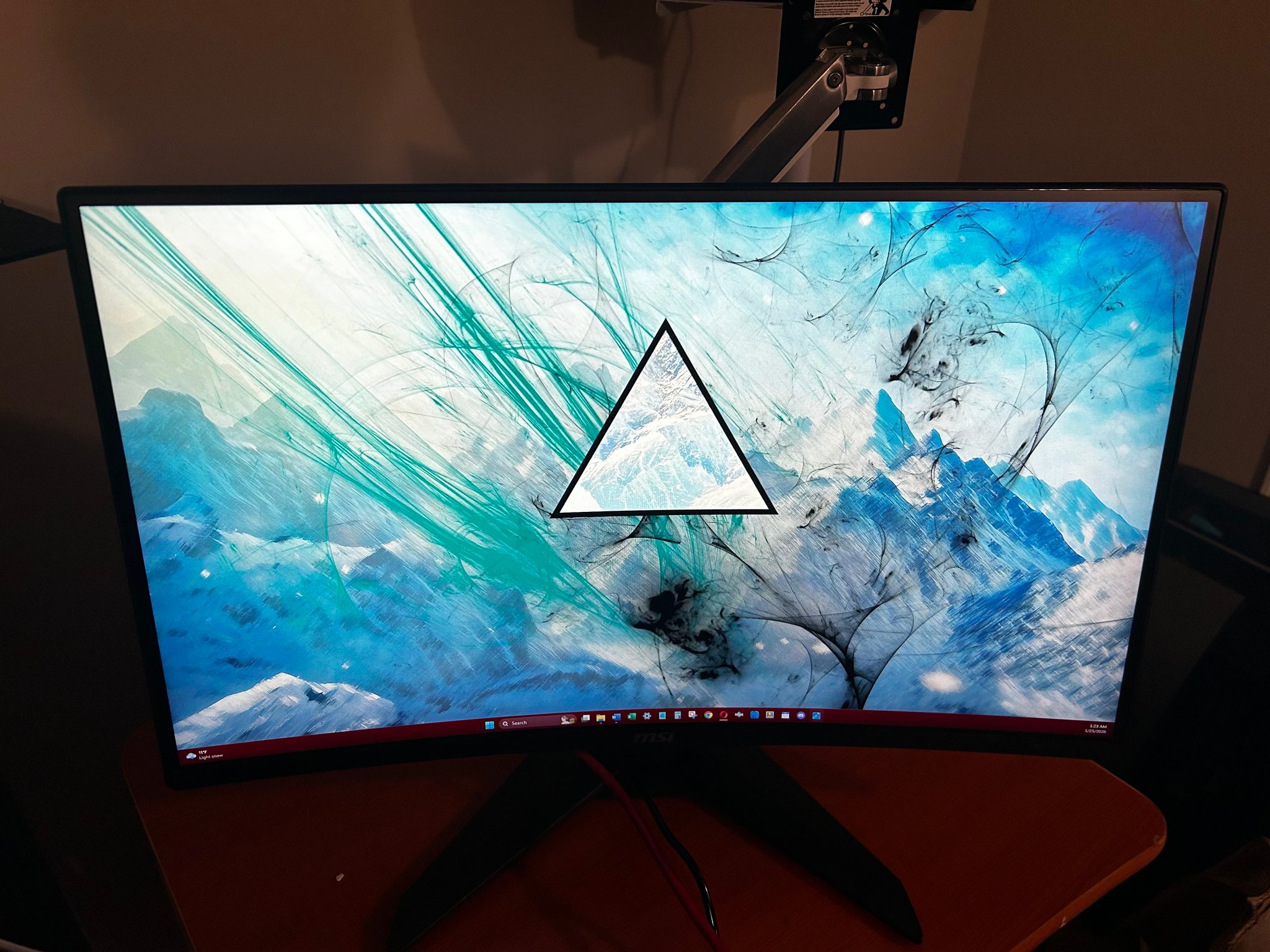 MSI 27" 2K WQHD (2560 x 1440) 180Hz Curved Gaming Monitor (MAG 274CQF)