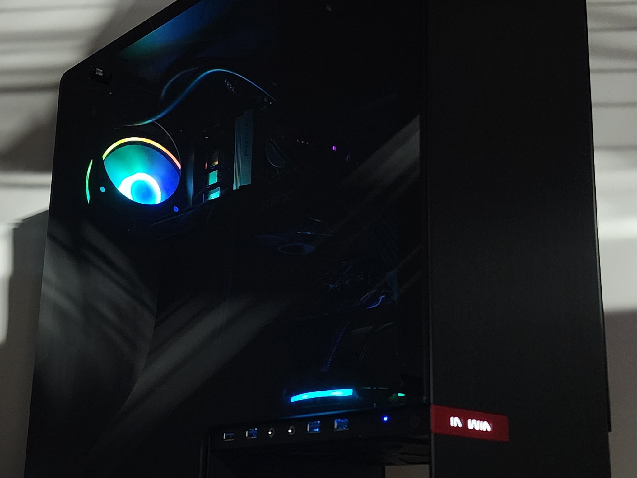 Gaming PC Ryzen 5 7600X 16GB RAM 512GB SSD+2TB HDD RX 7600 XT 16GB Win11 PC