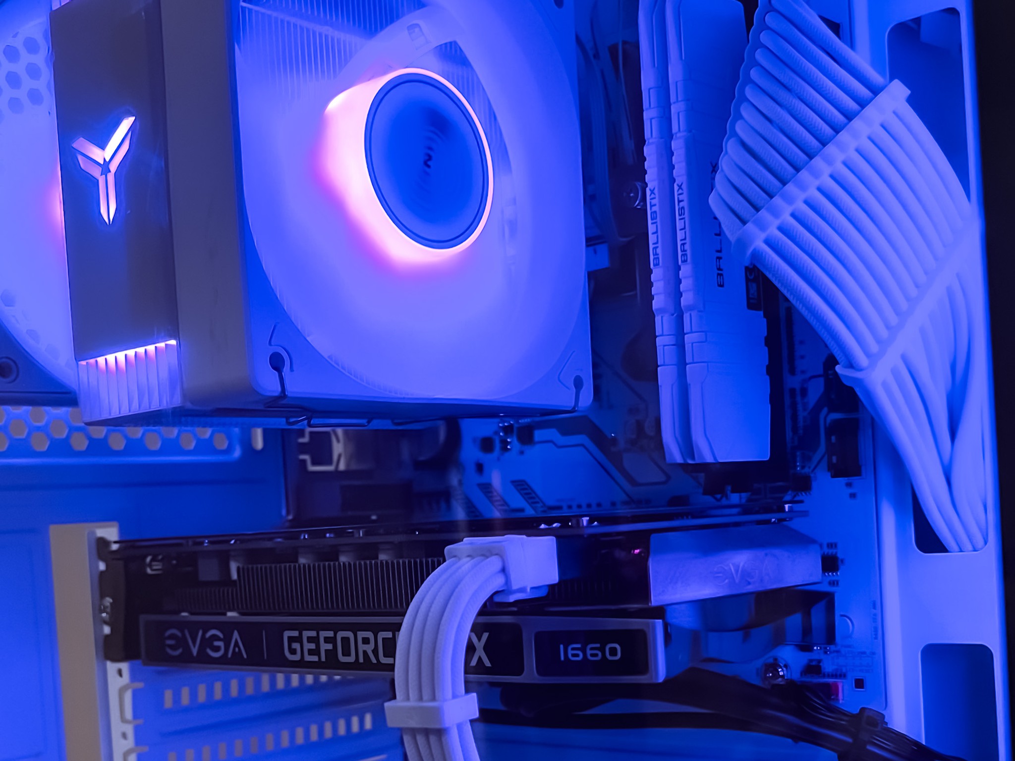 🎮 Balanced Budget RGB Gaming PC| Ryzen 5| Nvidia GTX 1660 Super| Stylish White Build | Entry Level 💻