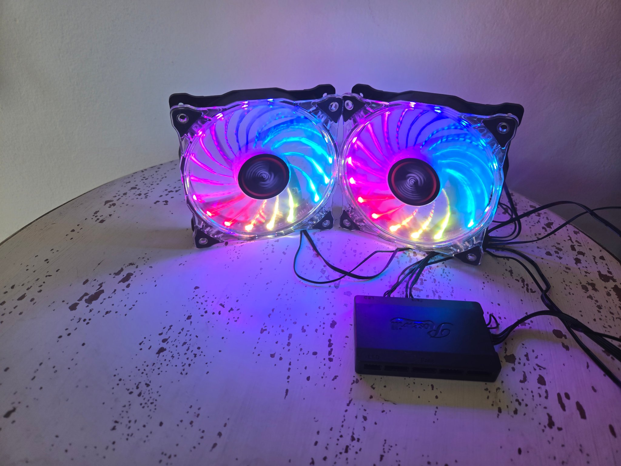 Rosewill Fan Hub with 2 Fans - Rainbow RGB