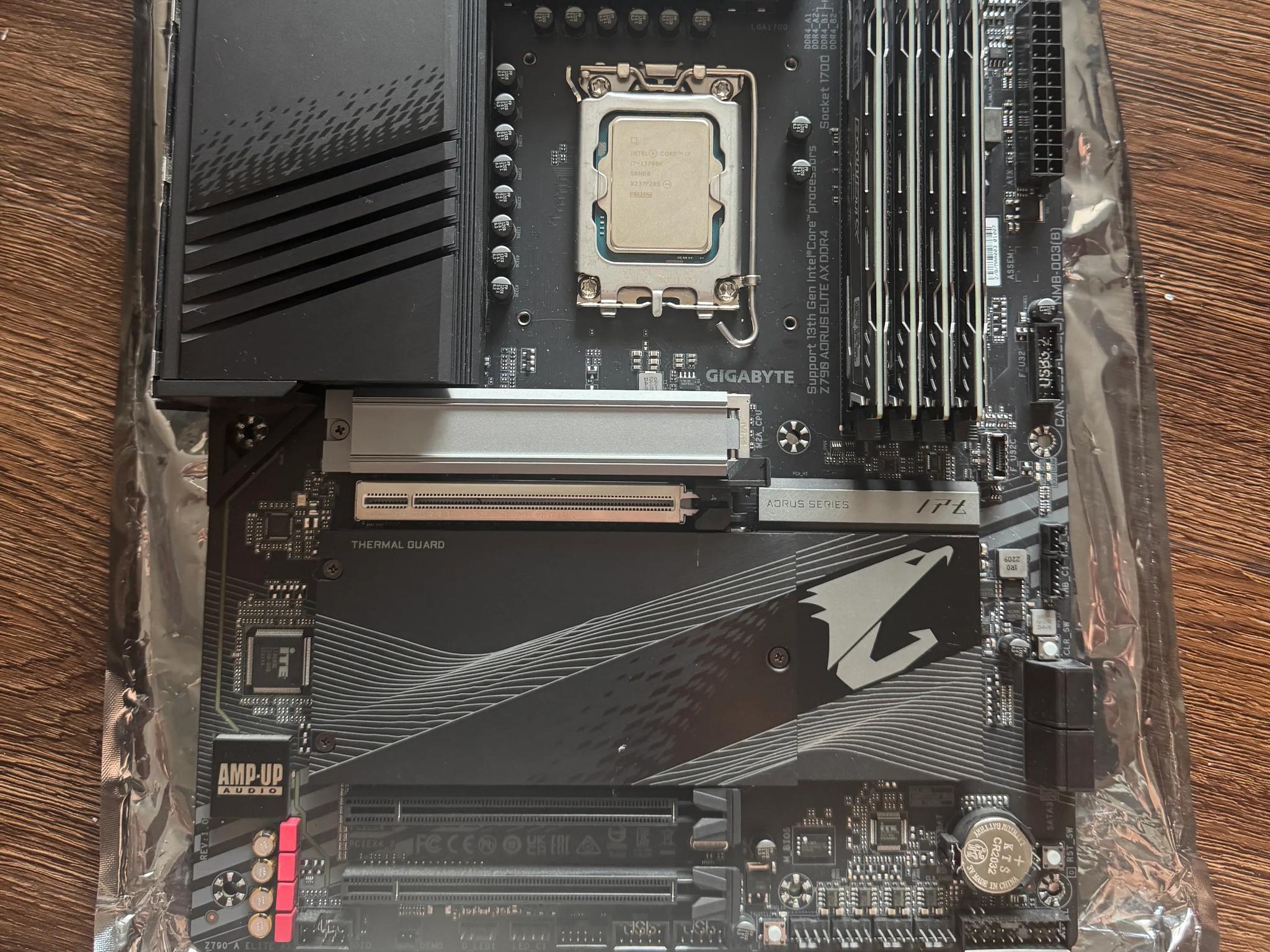 i7-13700K (Never had issues) + Z790 AORUS Elite AX DDR4 + 32GB DDR4
