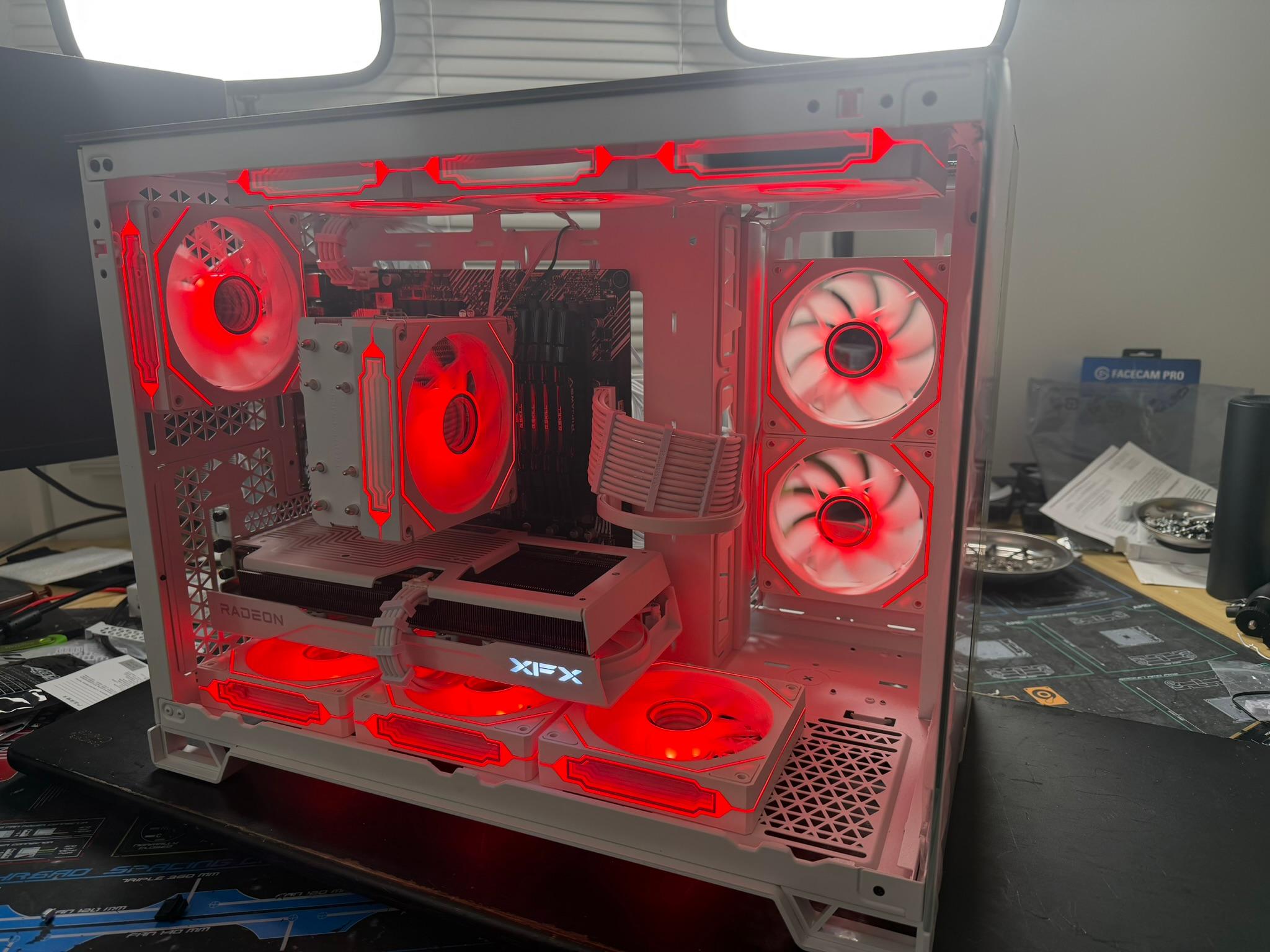 White Gaming PC | 5 5600X | 9060XT 16gb | 32GB RAM | Windows 11