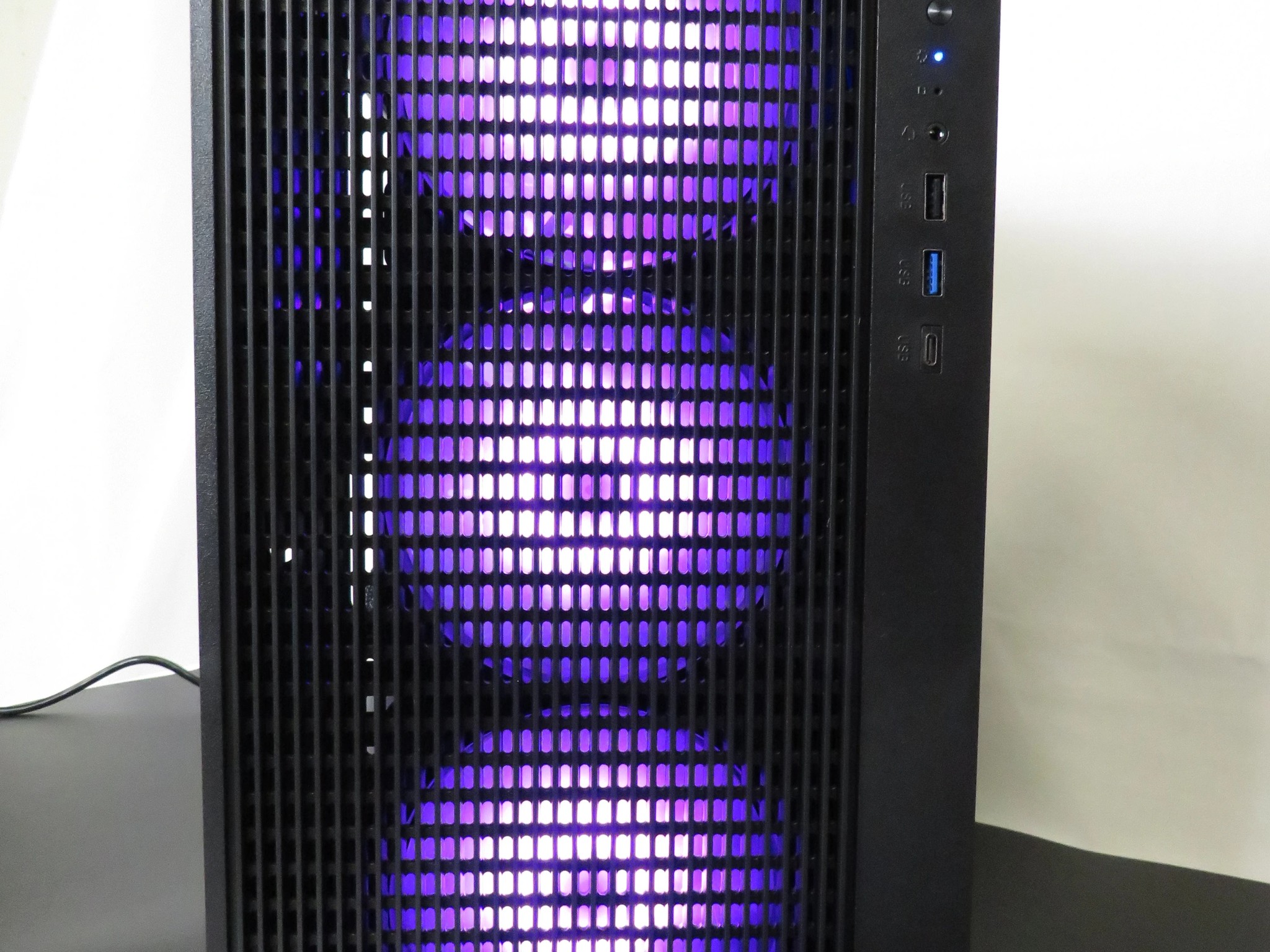 Mid-Range Gamer and Streamer: Ryzen 5 5600 + RTX 2060 SUPER + 1 TB NVME + 16 GB DDR4 RAM