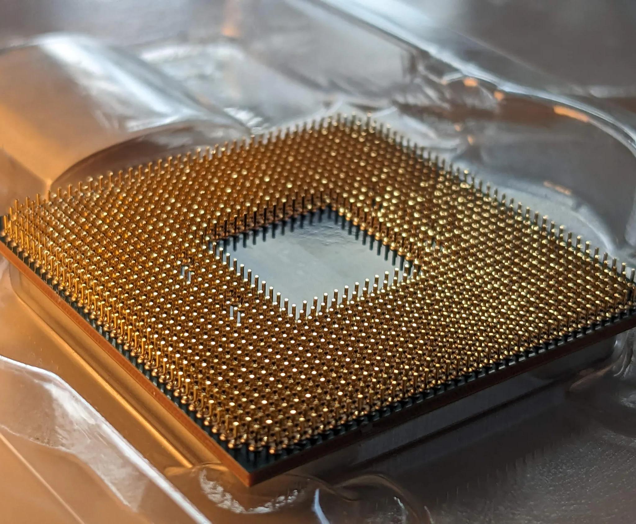 AMD Ryzen 5 5600X 6-core, 12-Thread Desktop Processor