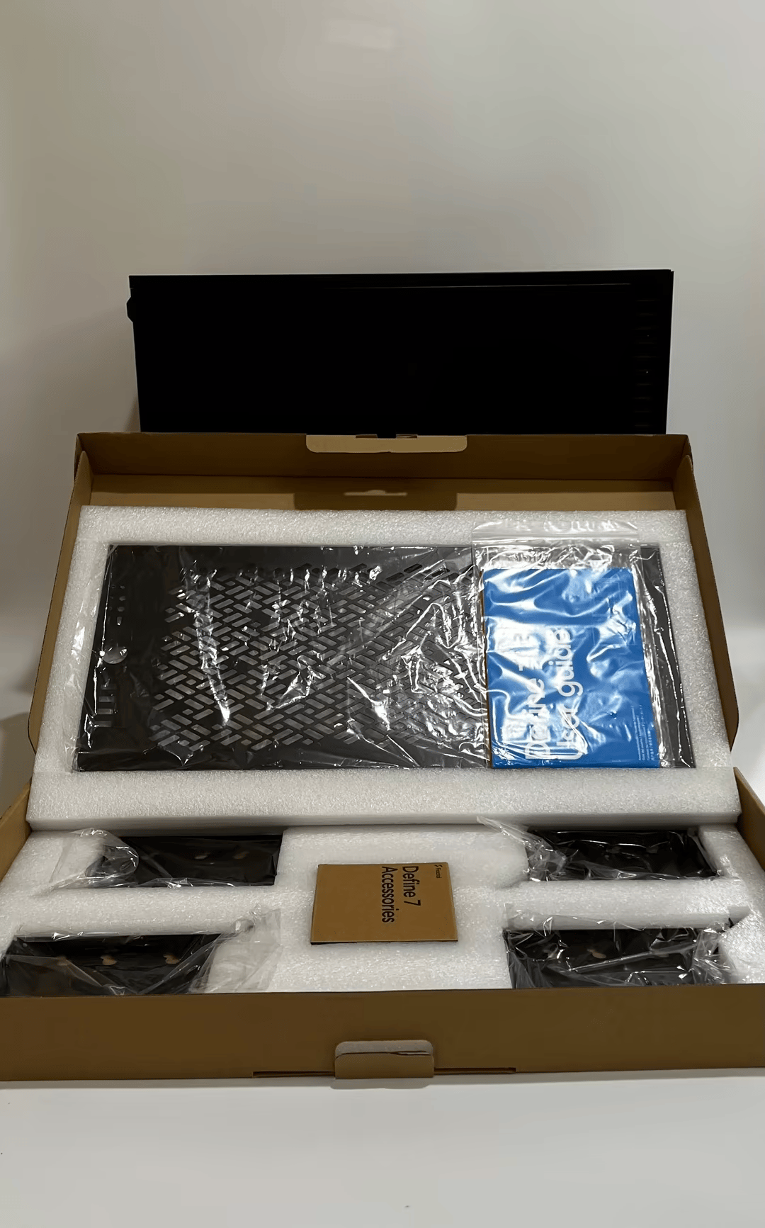 Fractal Design Define 7 Black Brushed Aluminum / Steel E-ATX Silent Modular Mid Tower Computer Case