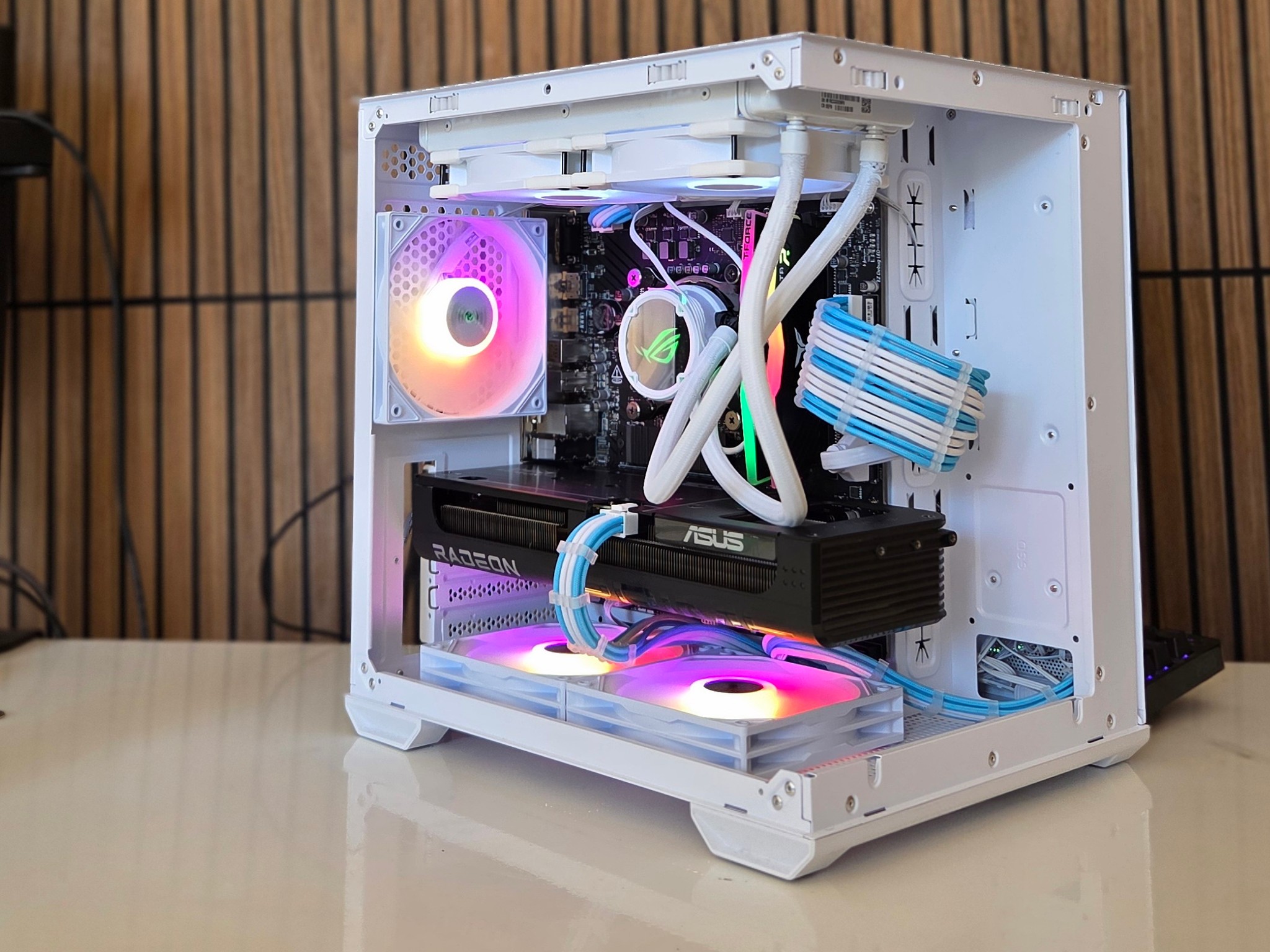 White gaming Pc | RX 9060Xt 16GB | 12600K | DDR4/5 |32GB RAM | 1TB | Windows 11 |