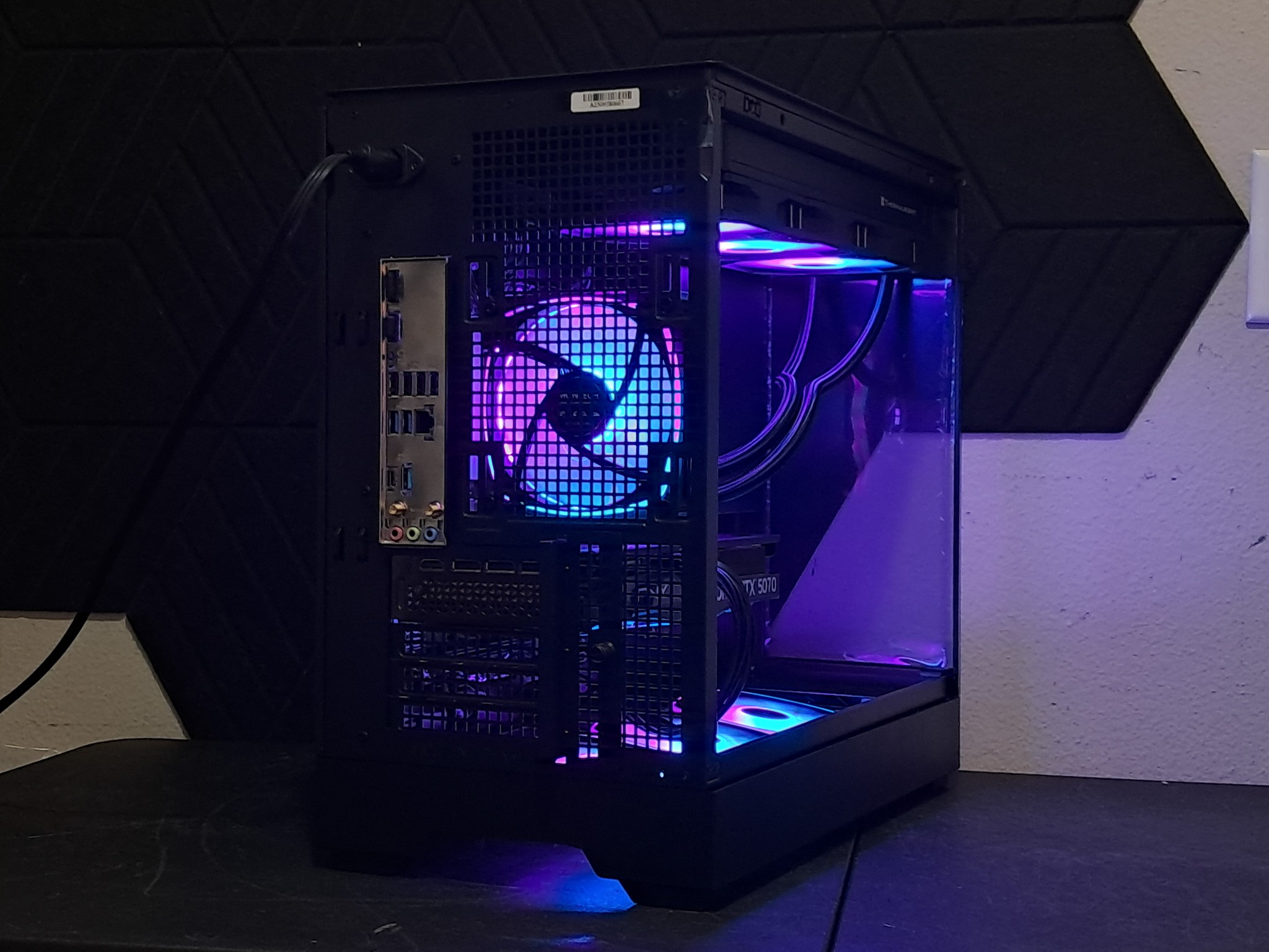 Custom RTX 5070 Gaming PC | Ryzen 5 7600X | 2TB SSD | 16GB DDR5 | WiFi!