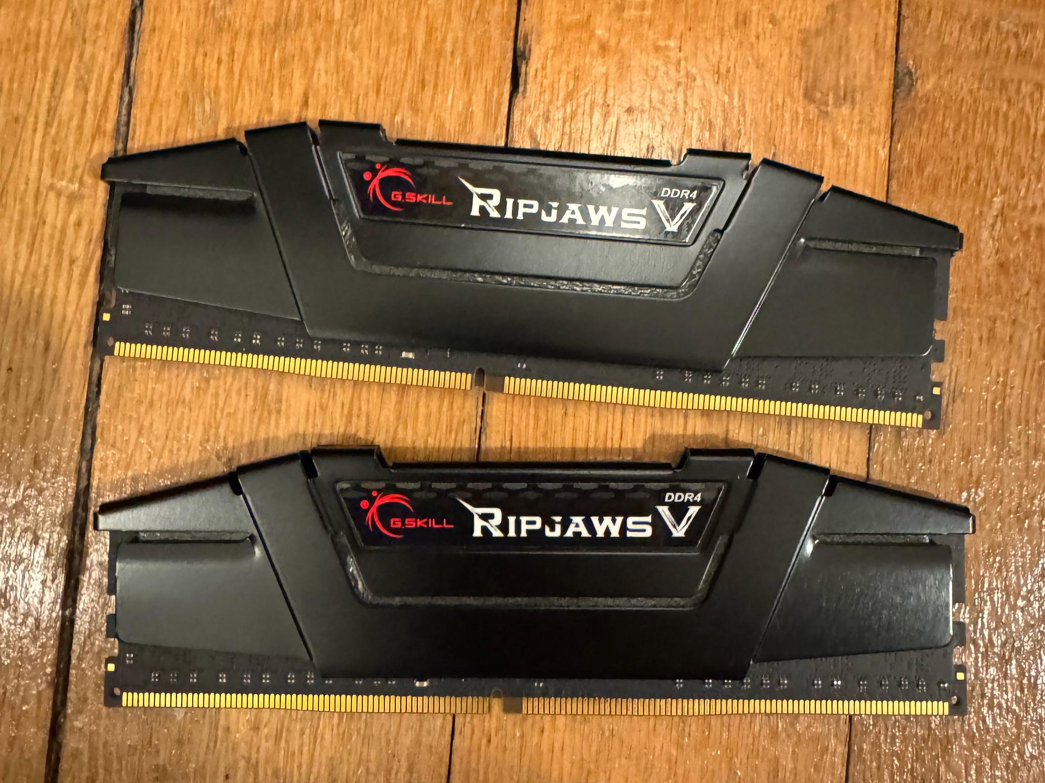 G.Skill DDR4 16GBx2