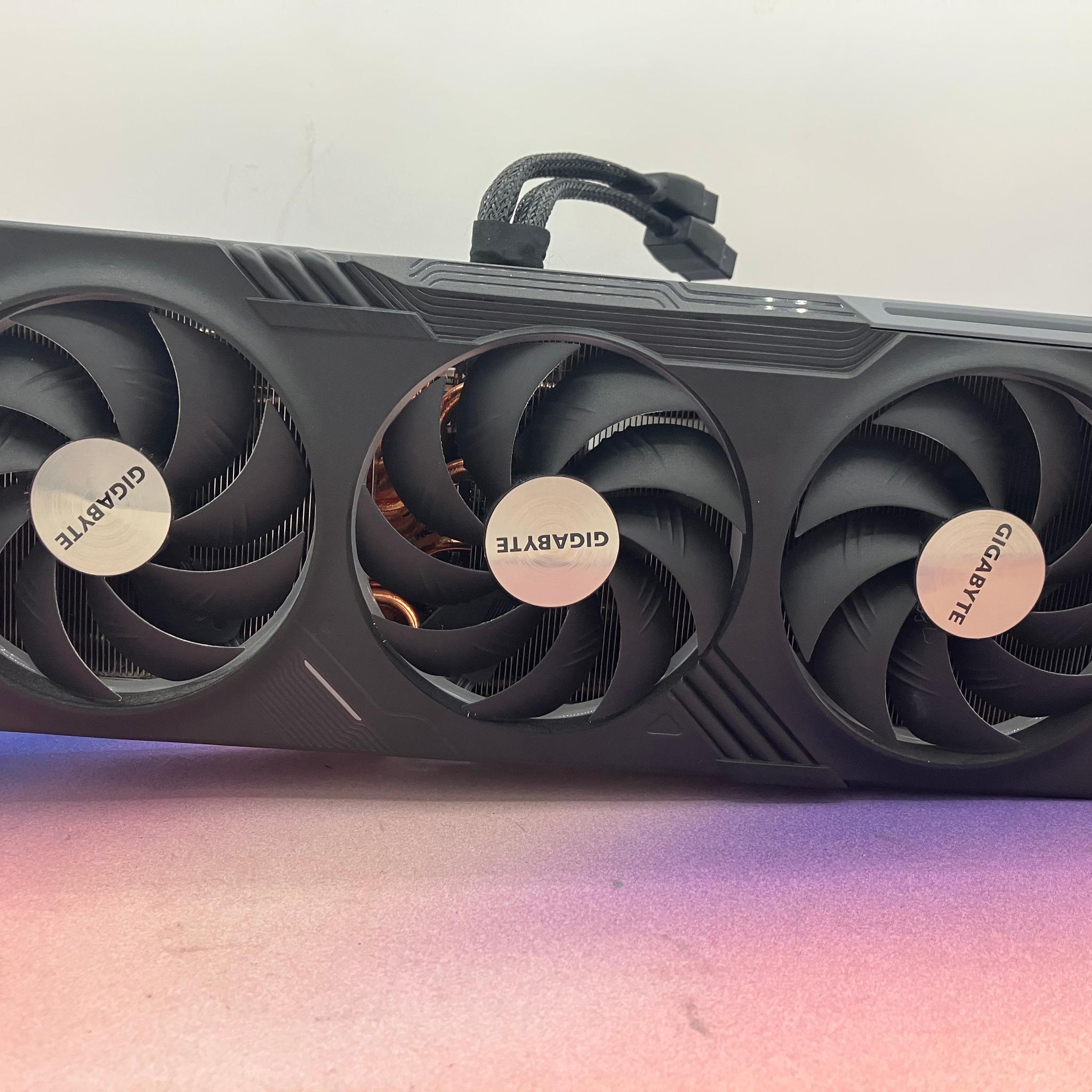 GIGABYTE GAMING OC GeForce RTX 4070 Ti