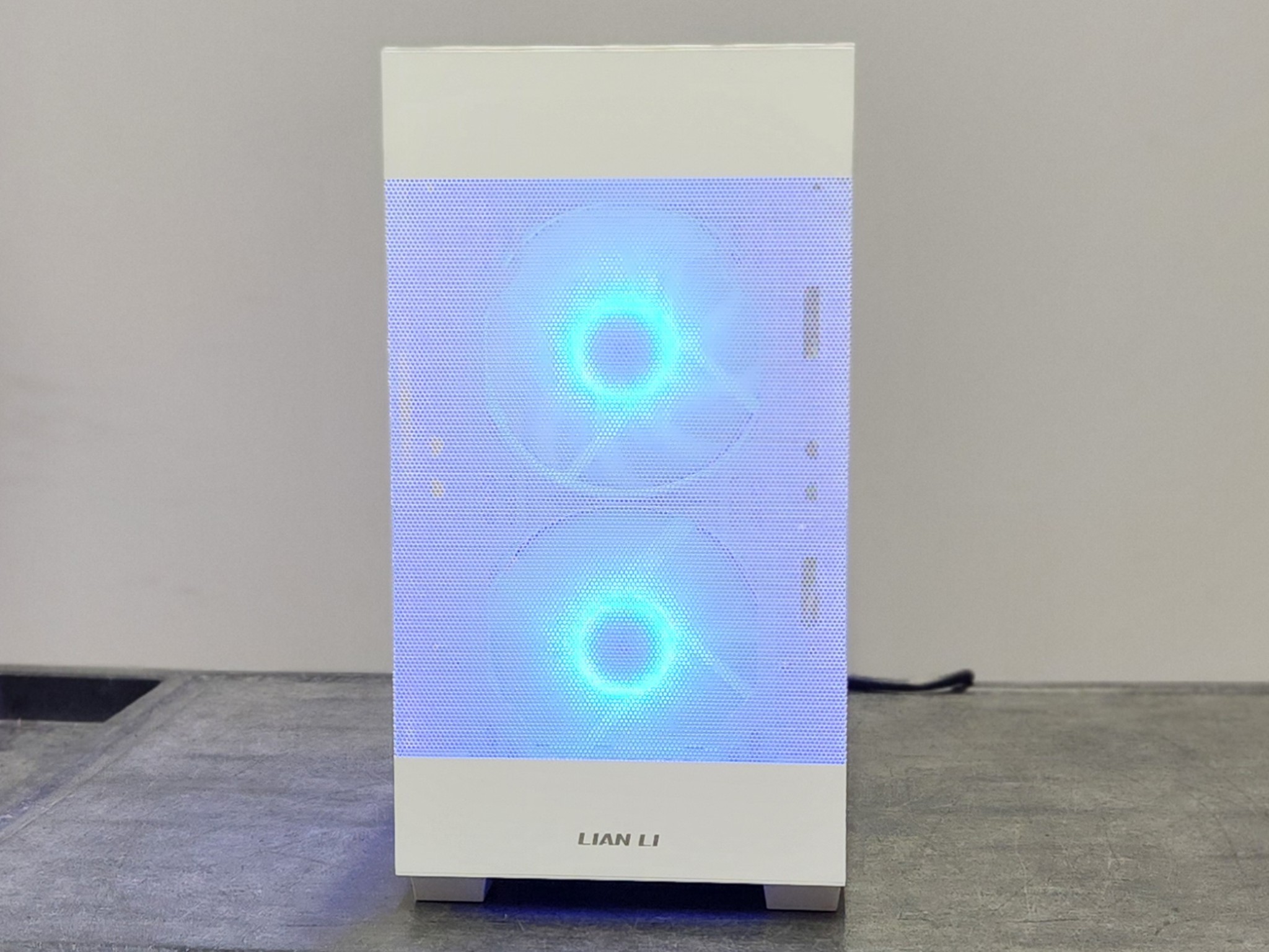 Arctic Blaze 🔥 Custom Gaming PC | Ryzen 7 5800XT | RX 9060 XT | 32GB RAM | 1TB SSD