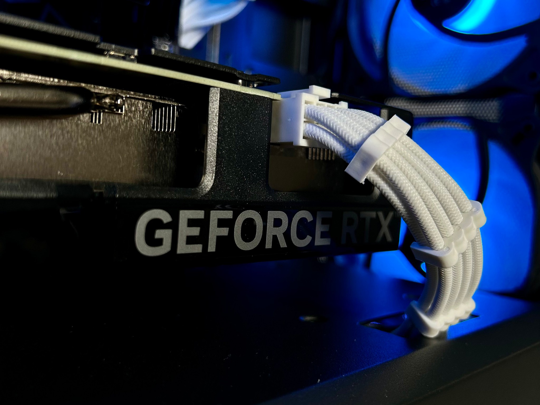 RTX 4060 | Ryzen 5 5600 | 1TB NVME | 16GB 3600MHz