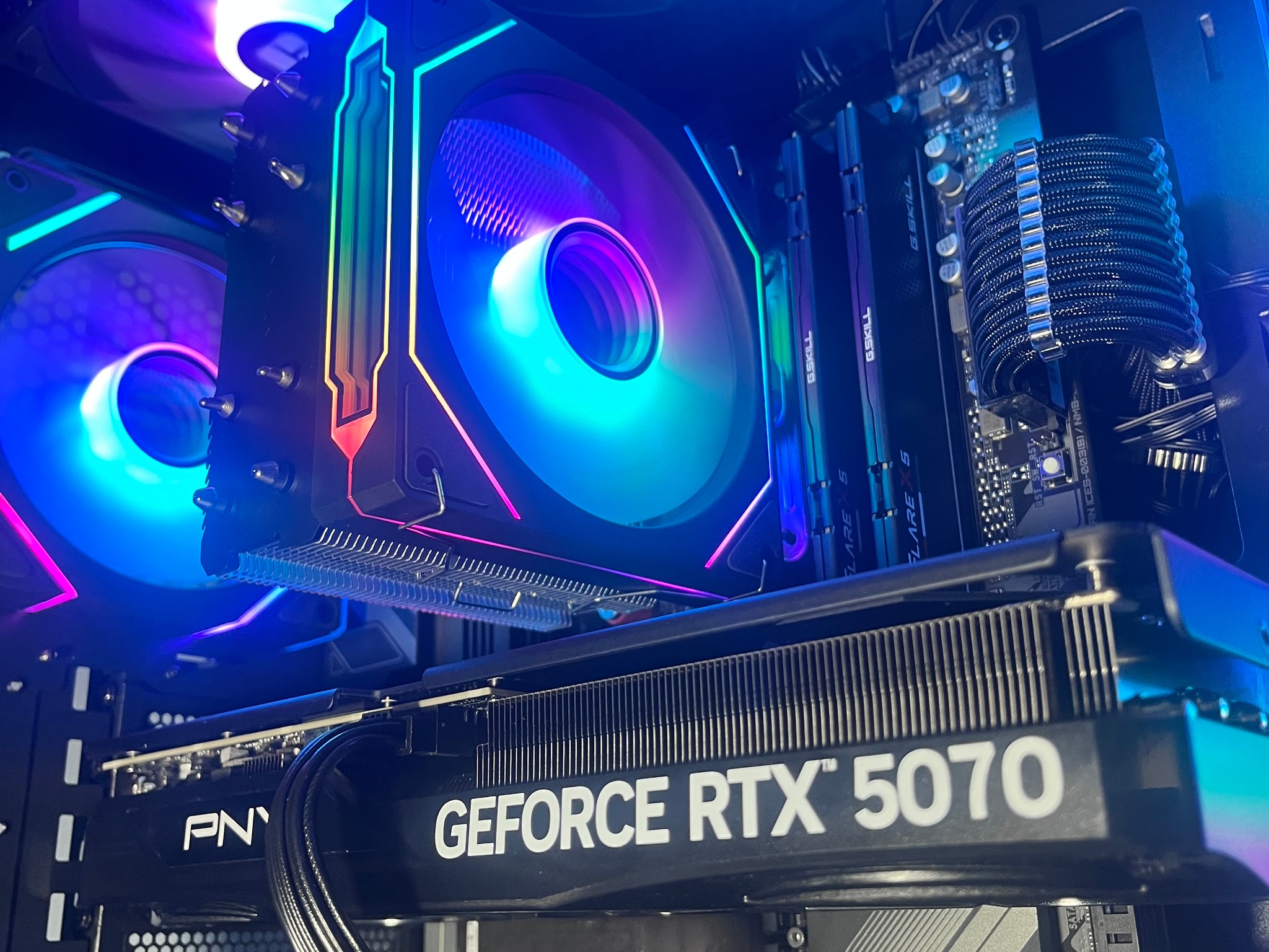 RTX 5070 | Ryzen 5 7600X | 32GB 6000MHz DDR5 | 1TB NVME | Black Gaming PC