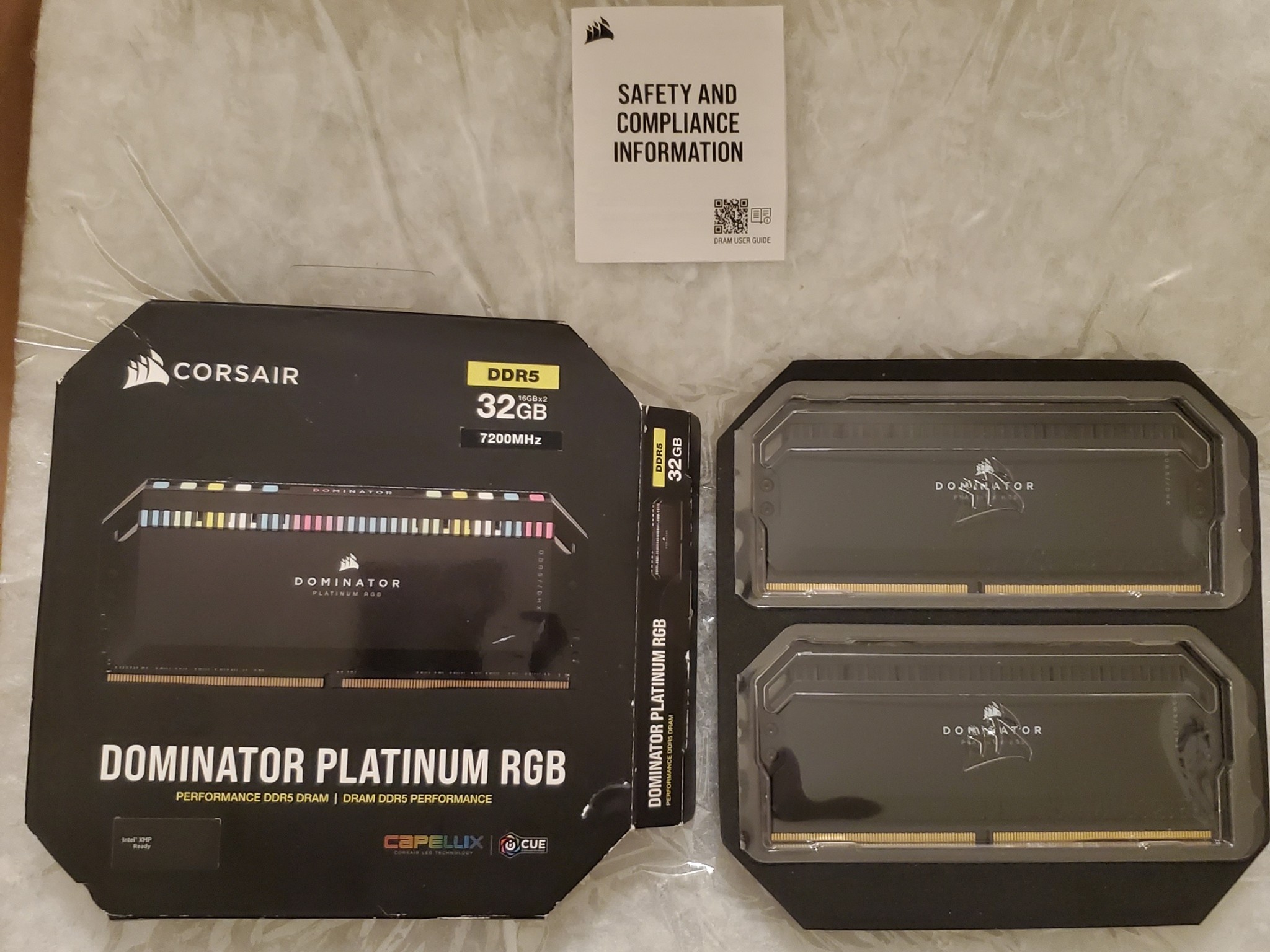 DOMINATOR® PLATINUM RGB 32GB (2x16GB) DDR5 DRAM 7200MT/s CL34
