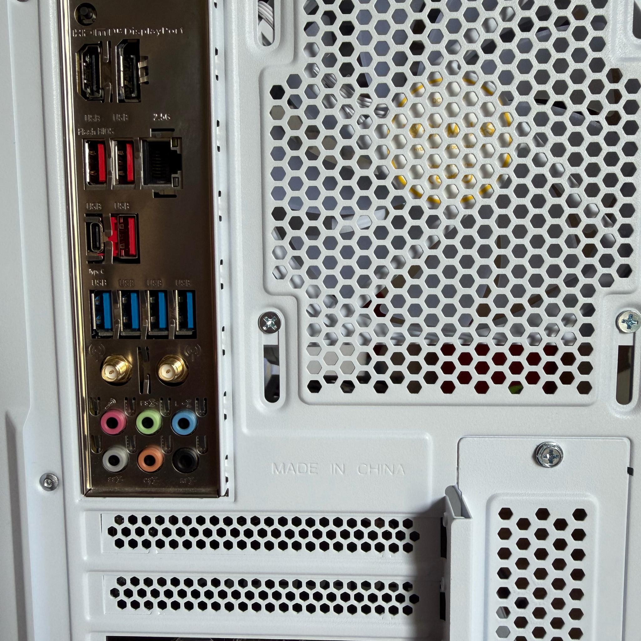 ⚪️"Polar Zenith "⚪️| 4k Gaming | RTX 4070 Ti Super 16GB | Ryzen 5 7600 | 32B DDR5 Ram | 2TB NVMe