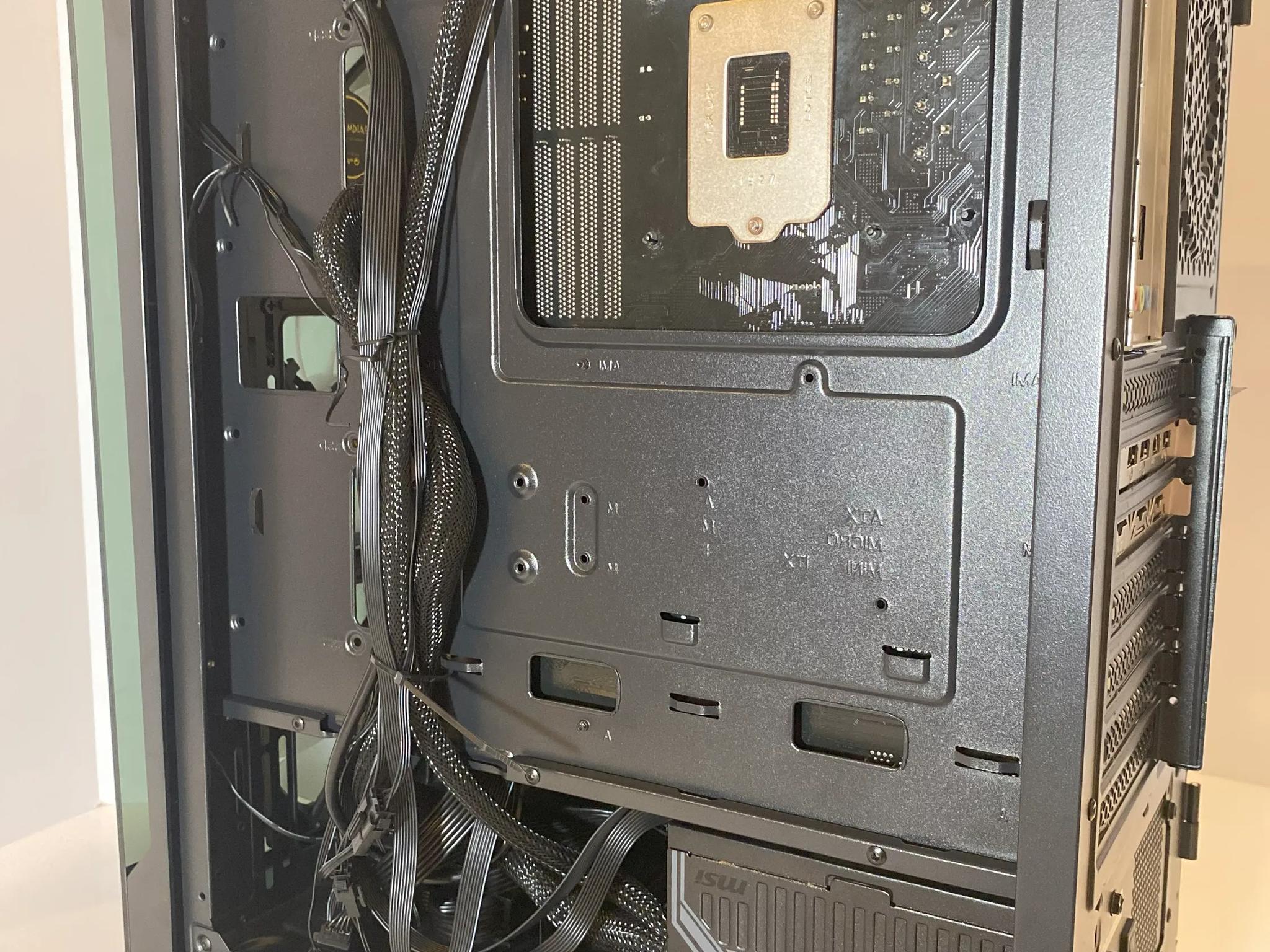 Great Value and Performance 1080p Gaming PC! – Intel i7-9700K | RX 6600 | 16GB RAM | 1TB SSD