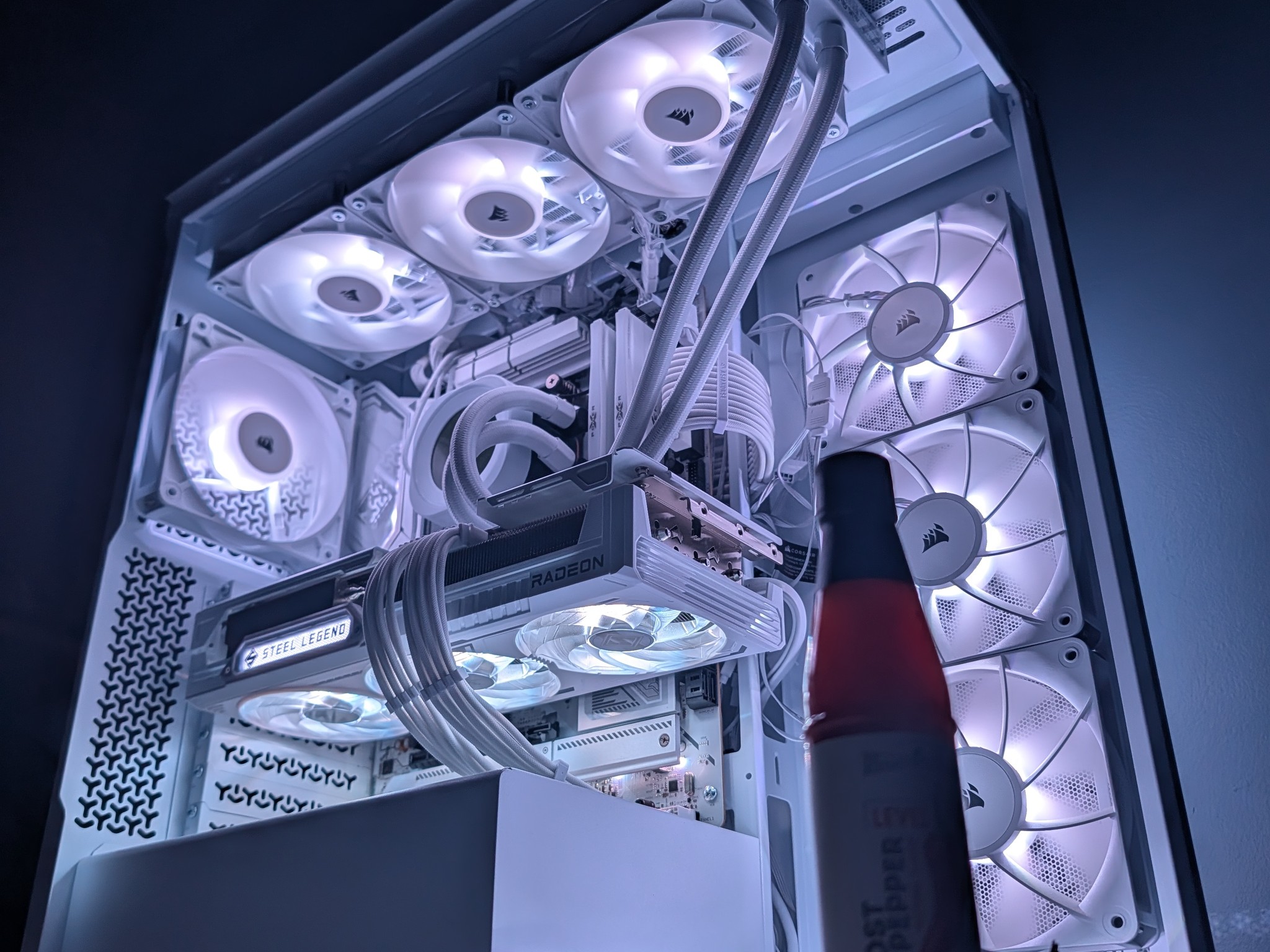 High-End gaming PC BYO GRAPHICS CARD | 32gb DDR5 6000 | 9800X3D | X870 | 2TB | SCREEN WATER COOLED
