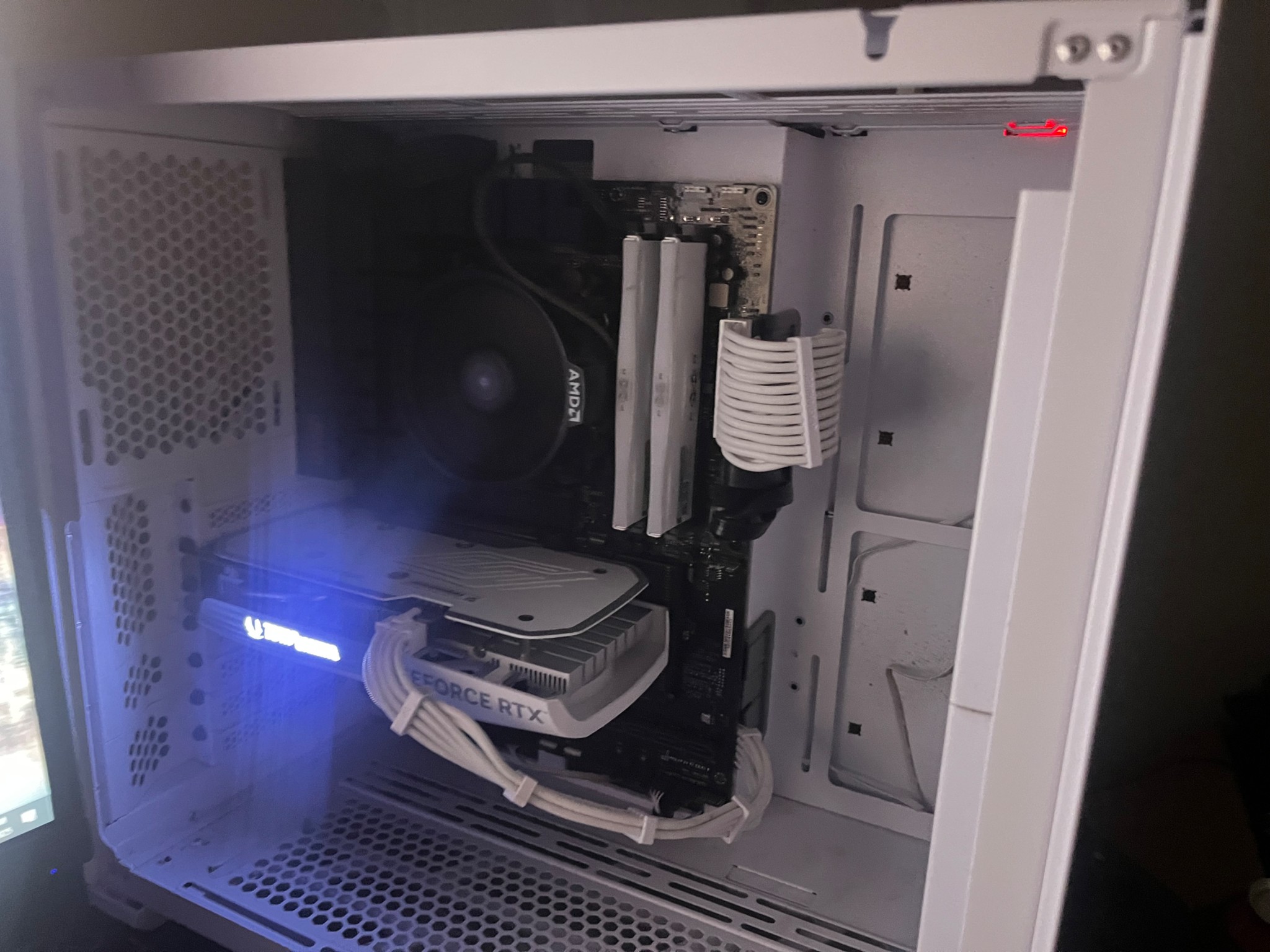 RTX 4060, Ryzen 5 7600, 32GB DDR5, 1TB NVMe SSD, WIFI-1080-1440p Gaming PC