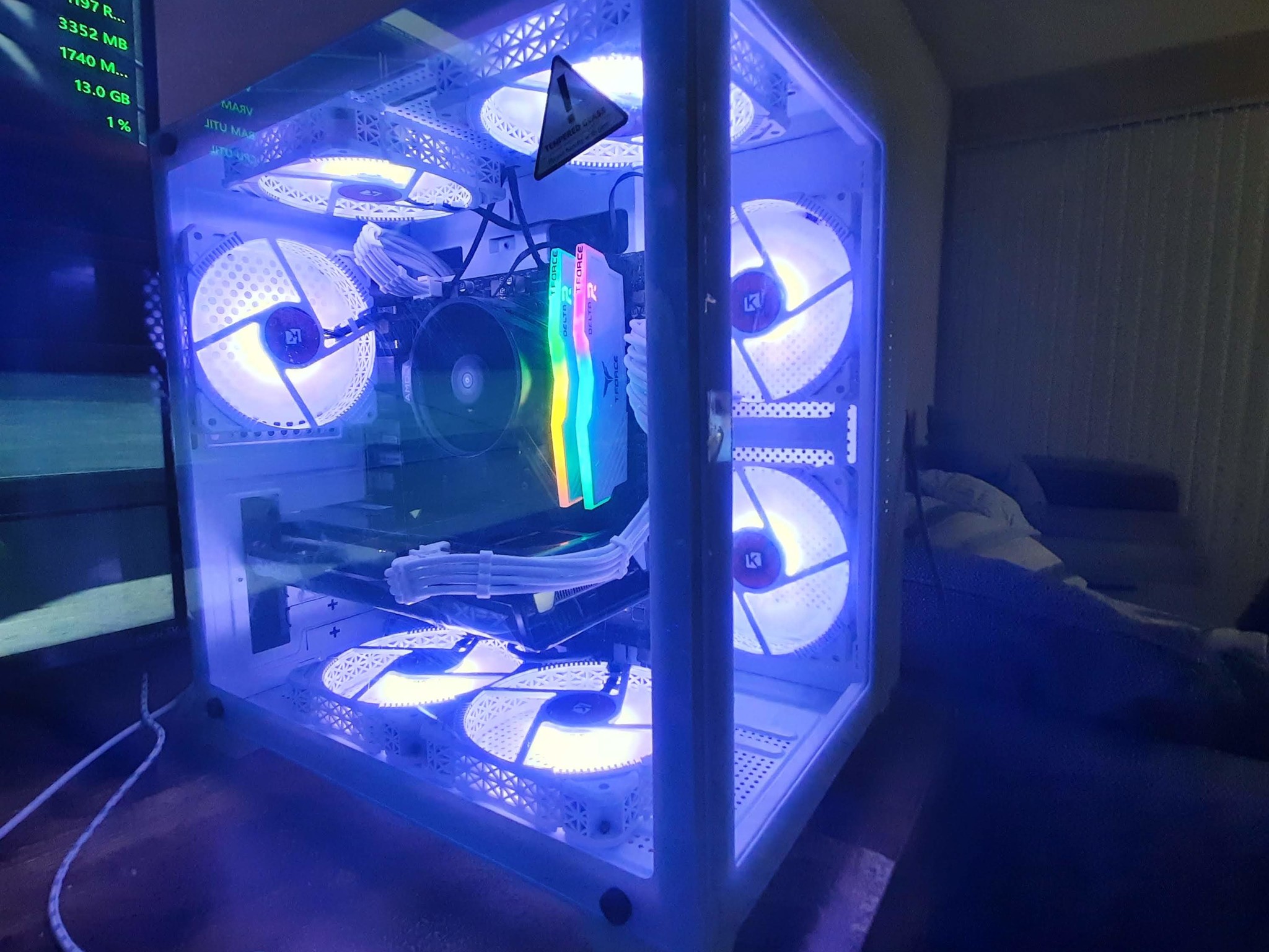 ✨Dream PC✨ All white Custom Build AMD Ryzen 5600X 6 core 12 threads 32 gb ram 1 tb ssd 7 120mm fans