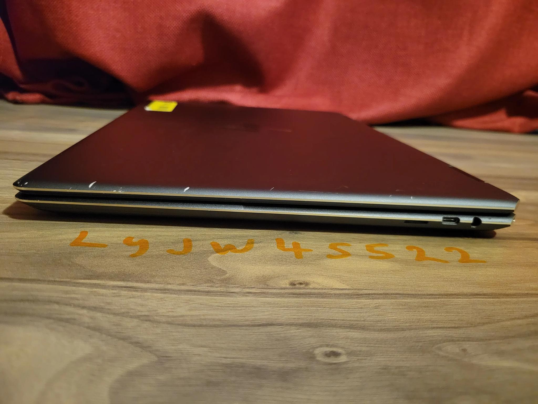 HP Spectre 2n1 Laptop - 16" Touch Screen - intel i7 11th gen. - 1tb ssd - RTX 3050