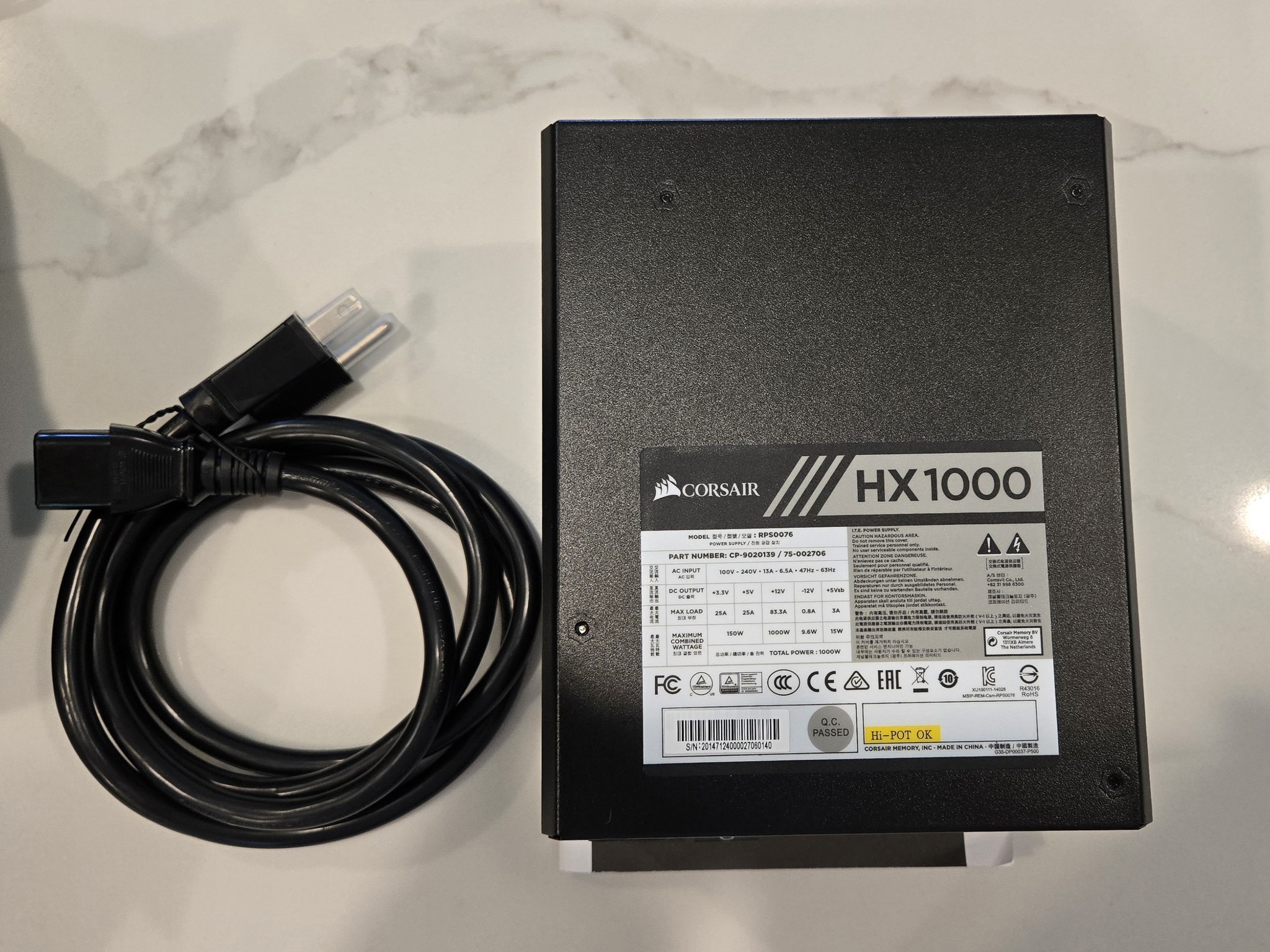 Corsair HX Series HX1000 — 1000 Watt 80 PLUS® PLATINUM Certified Fully Modular PSU