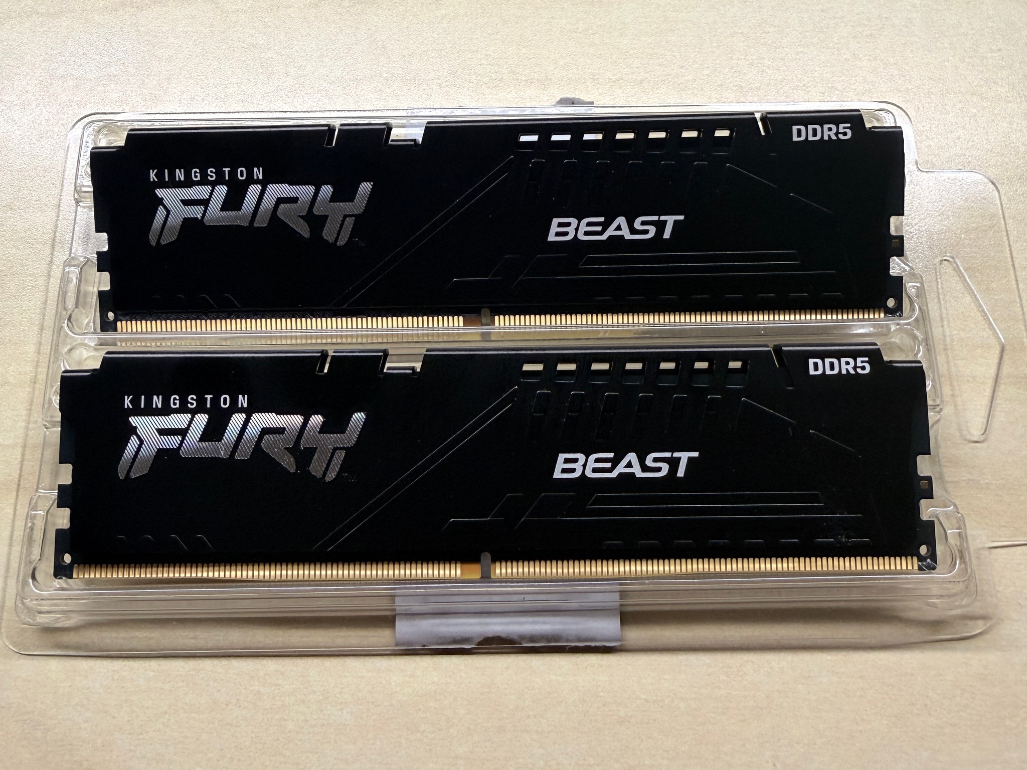 Kingston Fury Beast 6400MT/s CL32 Expo & XMP