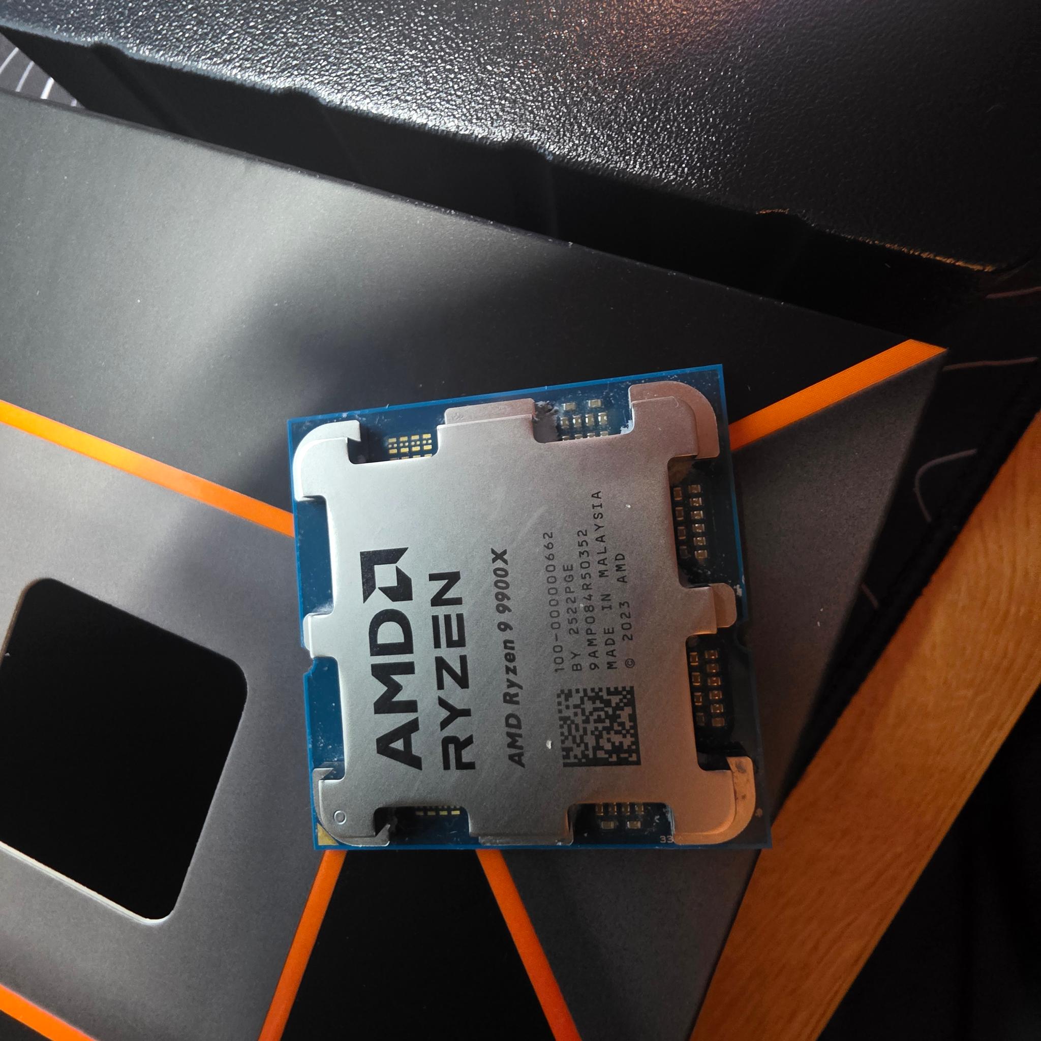 AMD Ryzen 9 9900X