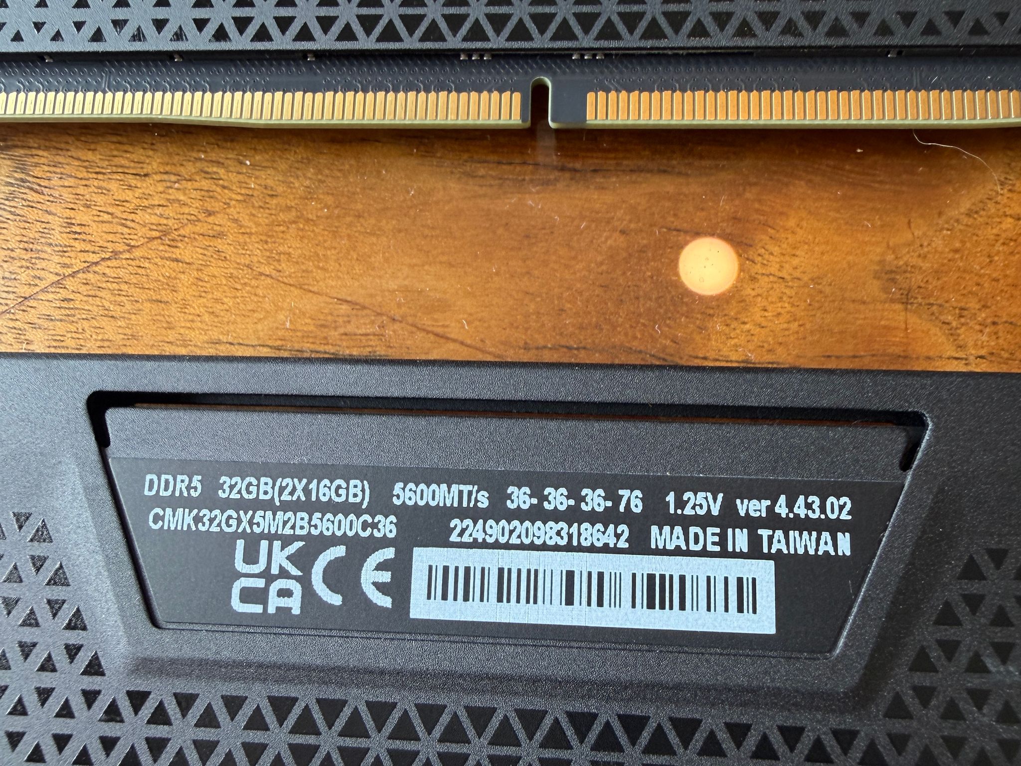 VENGEANCE® 32GB (2x16GB) DDR5 DRAM 5600MT/S CL40 Memory - Black