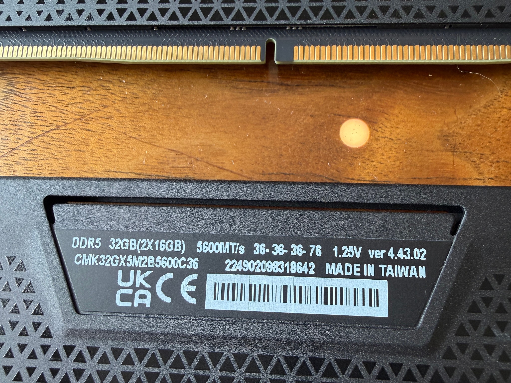 VENGEANCE® 32GB (2x16GB) DDR5 DRAM 5600MT/S CL40 Memory - Black