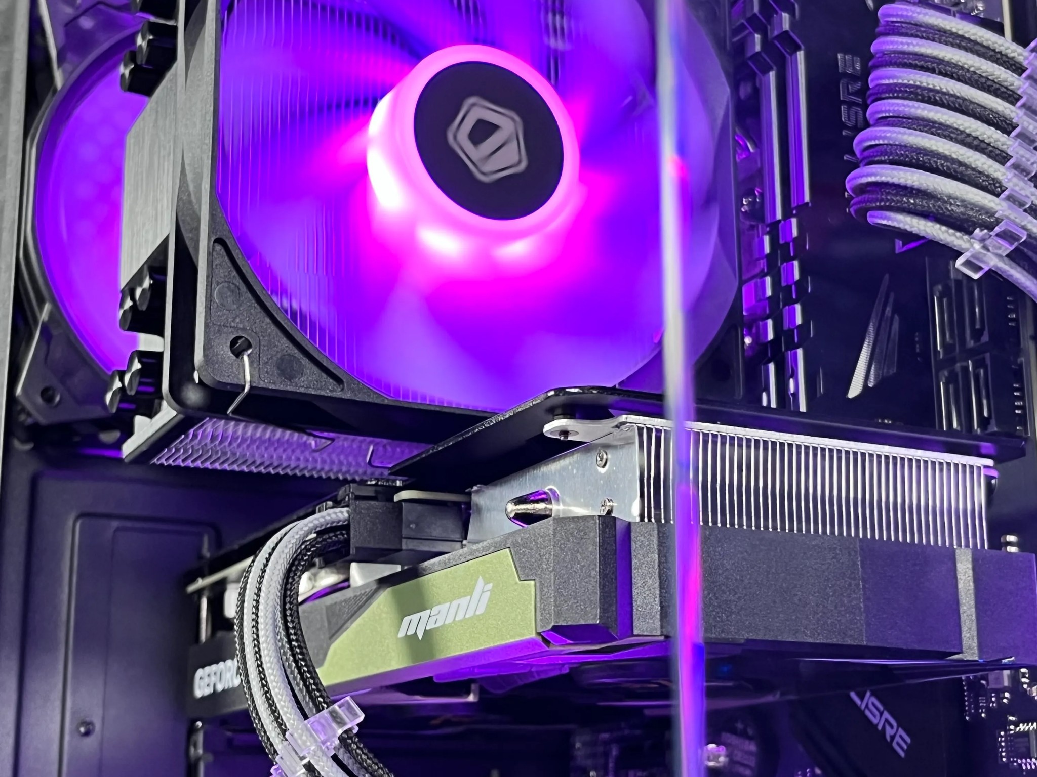 rtx mid-ranged gaming PC (4060+12400f)