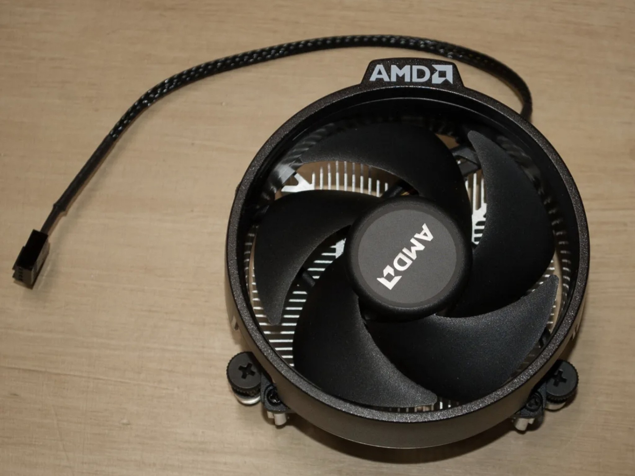 AMD Ryzen 2200G CPU & Cooling Fan