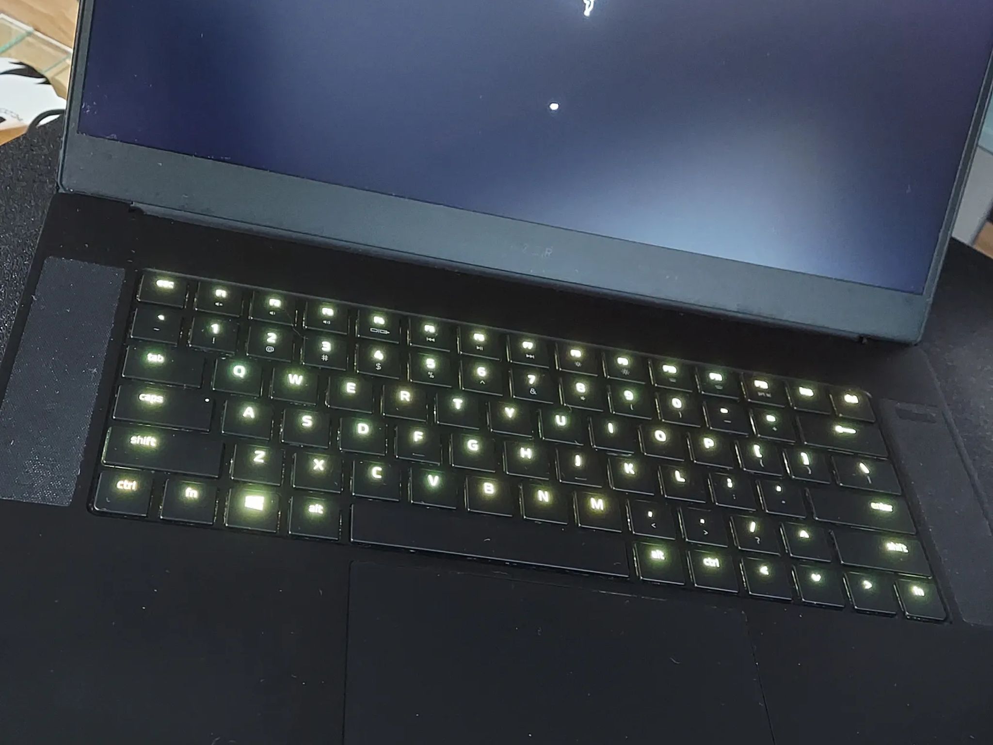 Razer 15 Windows 11 Gaming Laptop, i7, GTX 1060 6GB, 32GB RAM, 1TB SSD