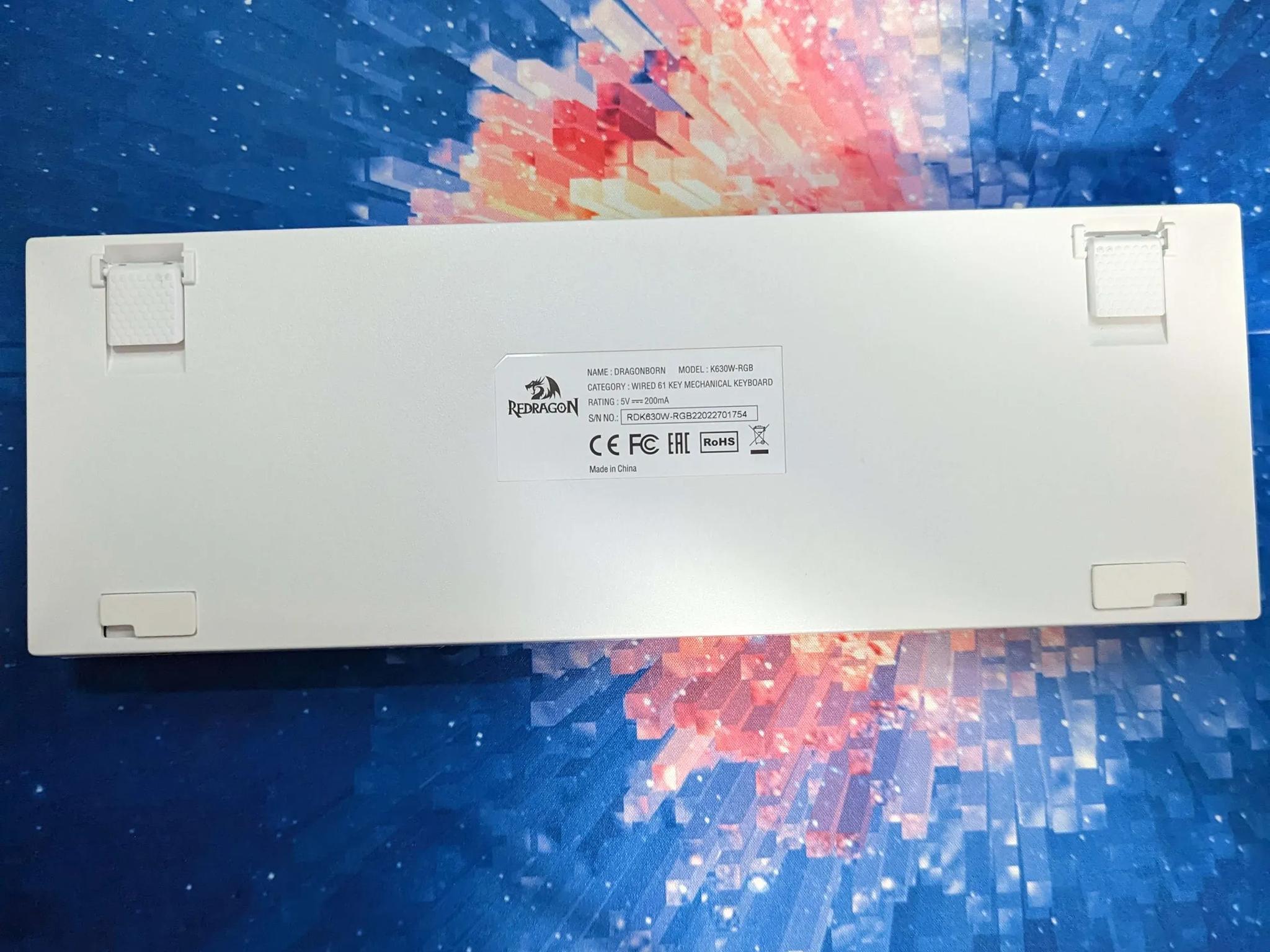 Redragon K630 - Purple/White Keycaps