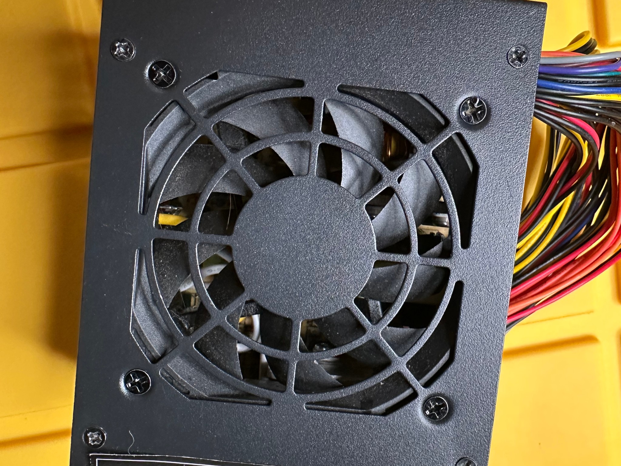Power Star Black 650w-Max ATX Power Supply Dual Fan, 20+4pin, SATA & PCIe