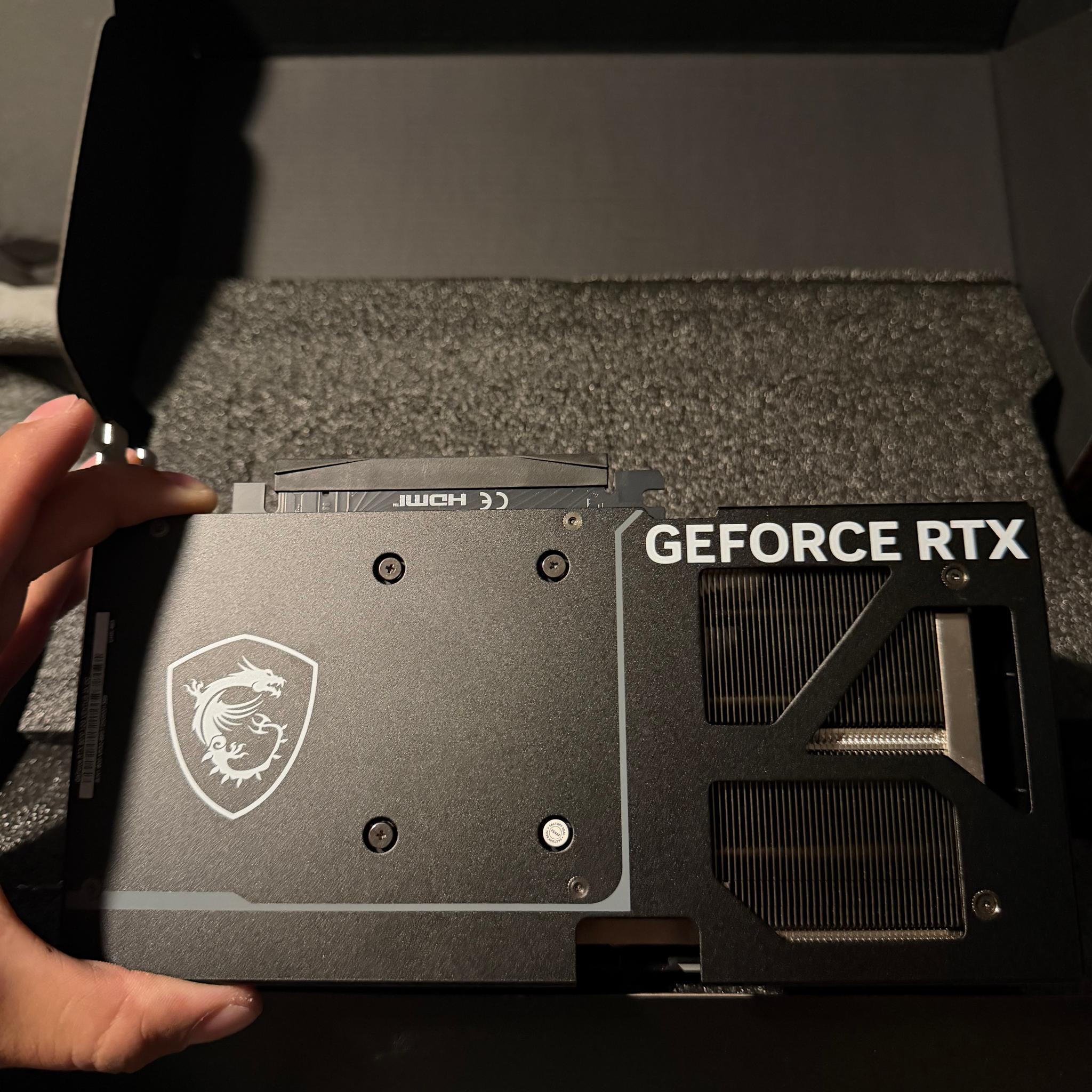 MSI VENTUS 2X OC BLACK GeForce RTX 5070
