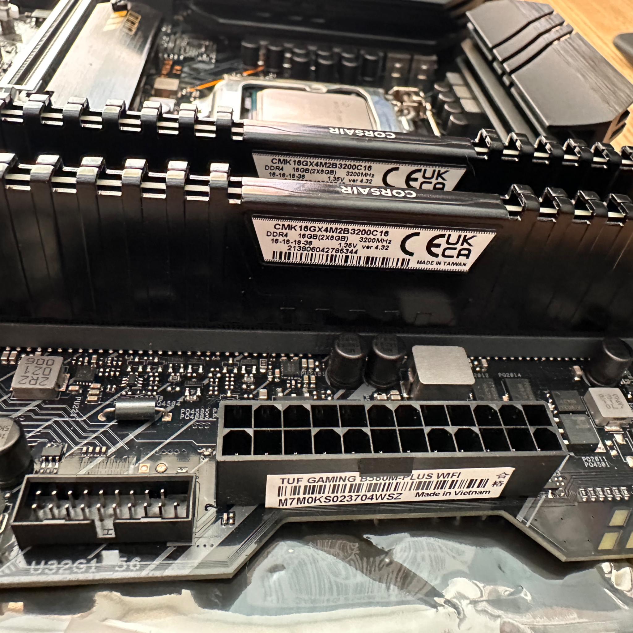 Asus TUF B560M-PLUS wifi / Intel i5-11400 / 16GB (2x8GB) DDR4-3200 Corsair CL16 / EVGA RTX 2060 KO