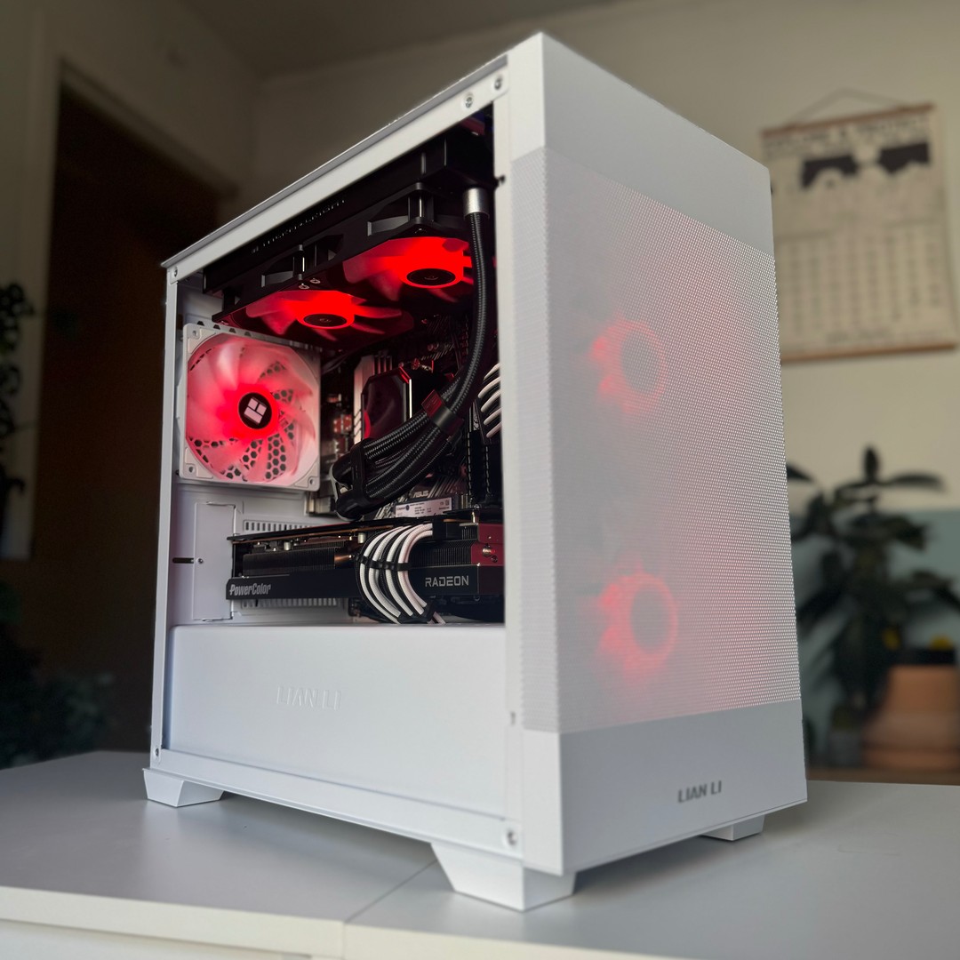 🐼 1440p Gaming PC - RX 7700XT | Ryzen 7 5700X | 32GB RAM | 1TB