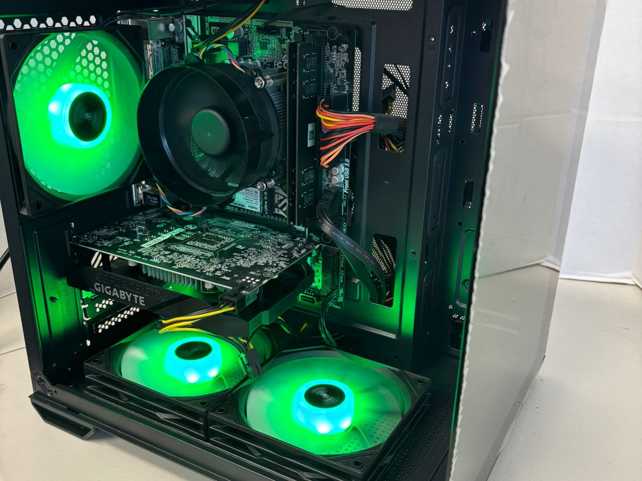 Gaming PC | intel i5 + 1650 | 16GB RAM | WIFI + BT | 512GB SSD