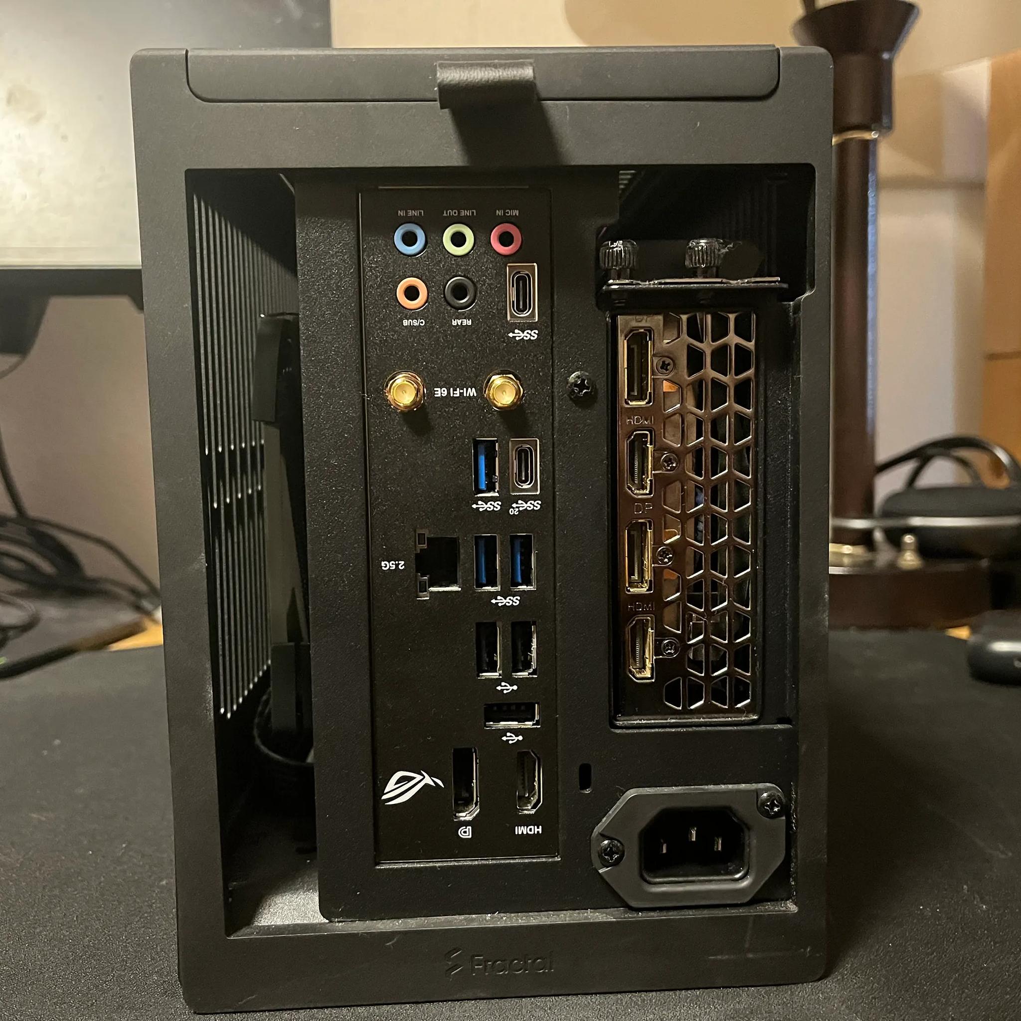 12600k + 3060ti | 2 tb NVME SSD | 32 gb ram DDR5 |Fractal Terra ITX | Gaming PC