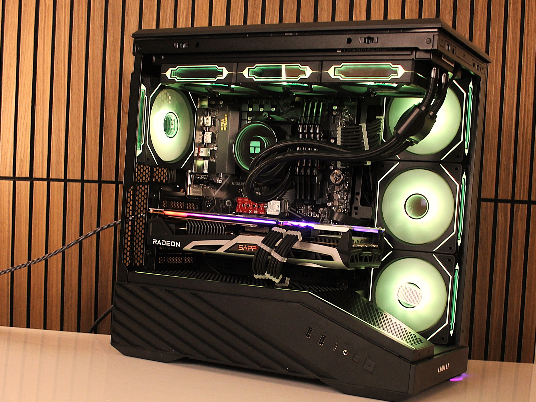 💻 RX 6900XT 16GB Lian LI Gaming PC 1440P💻| Ryzen 5 5600x | DDR4 | 32GB RAM | WiFi/BT | Windows 11