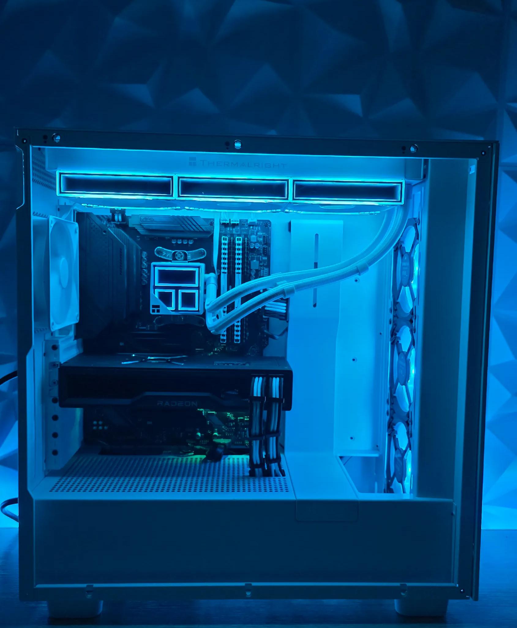 1440P BEAST 6800 XT / RYZEN 7 5800 X / 32 GB RAM / 1 TB SSD / WIFI