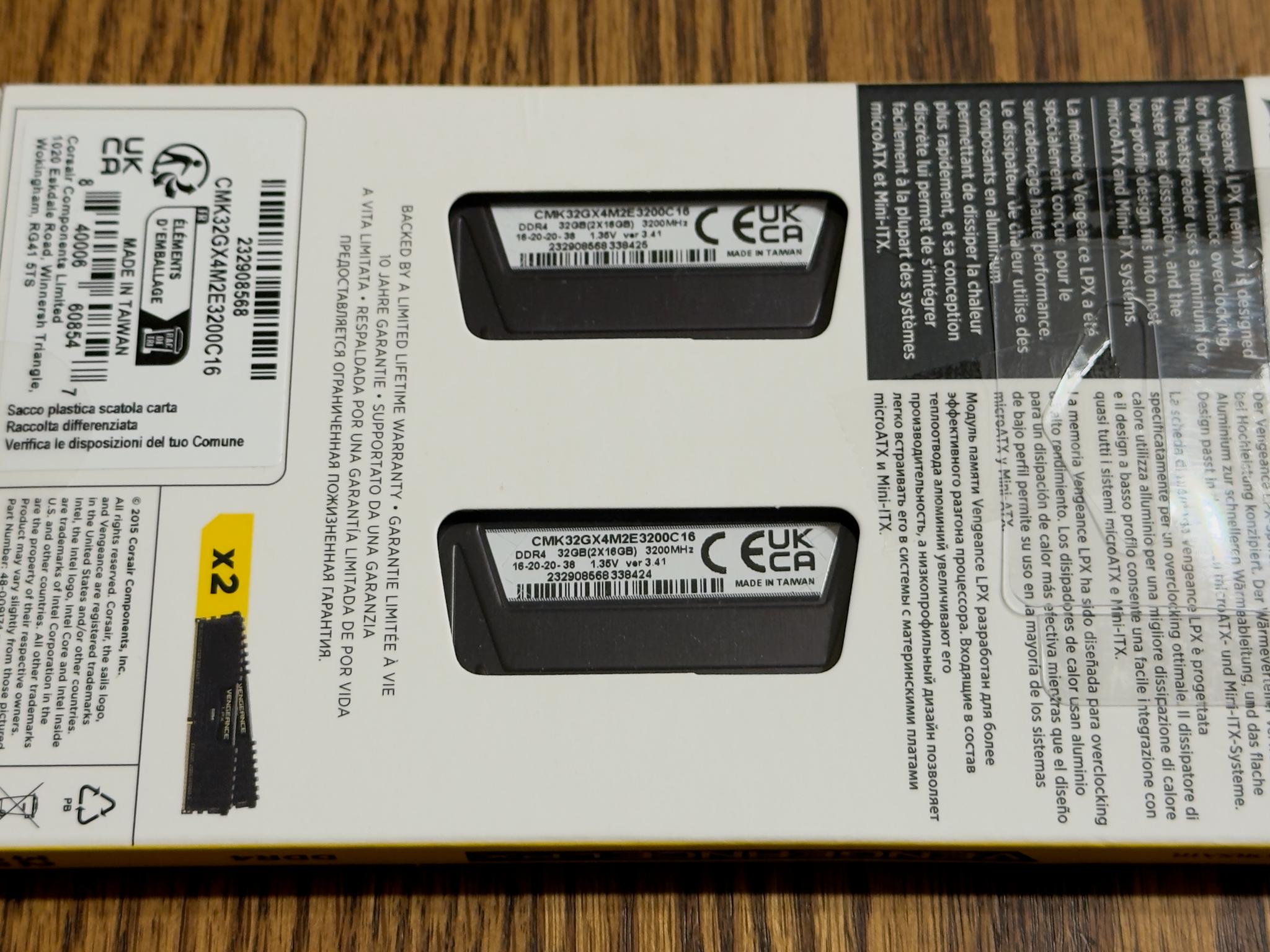 CORSAIR VENGANCE LPX 32GB 3200MHz - Excellent condition.