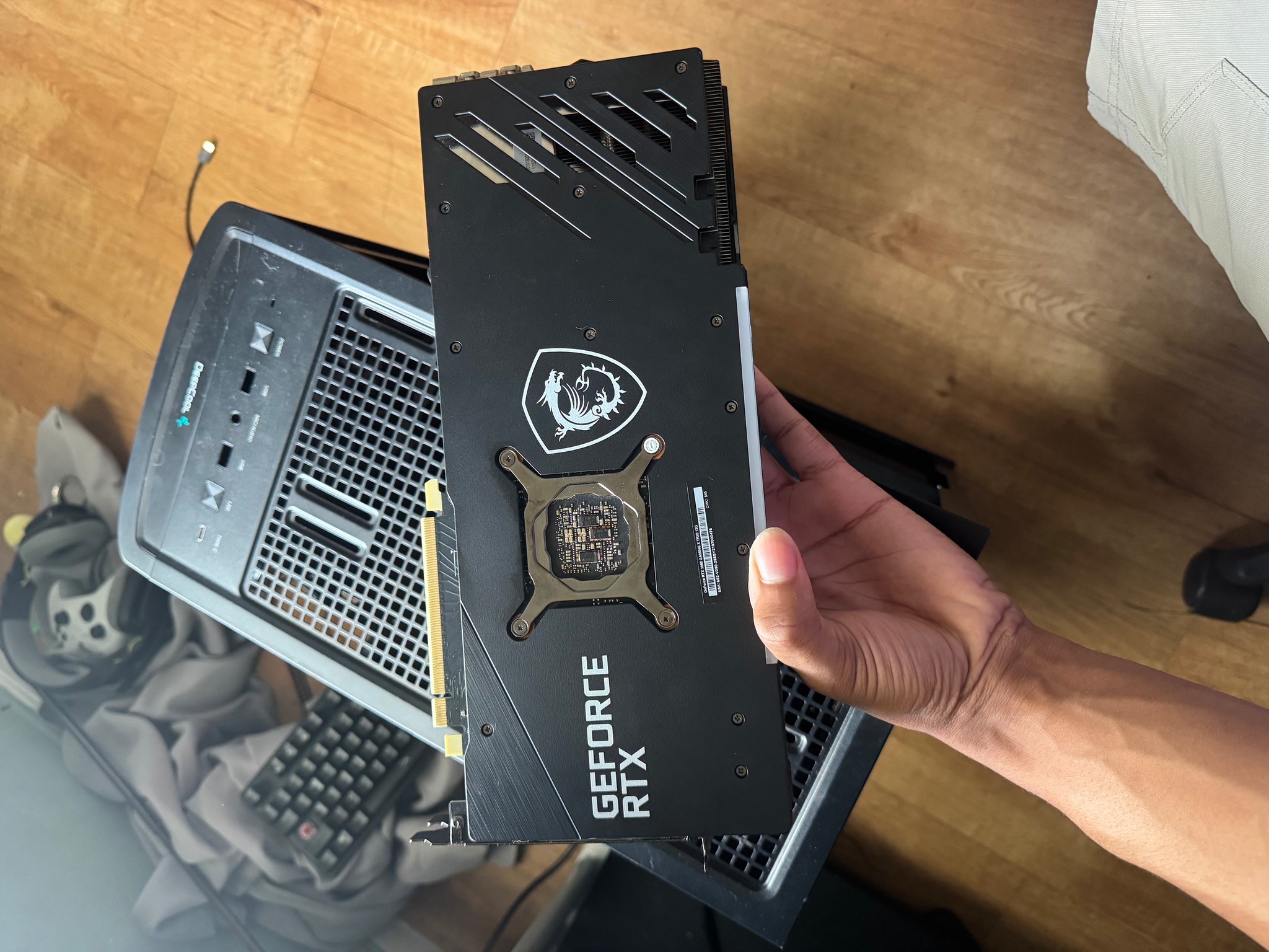 MSI RTX 3060 12gb GAMING X TRIO with Vertical GPU Mount