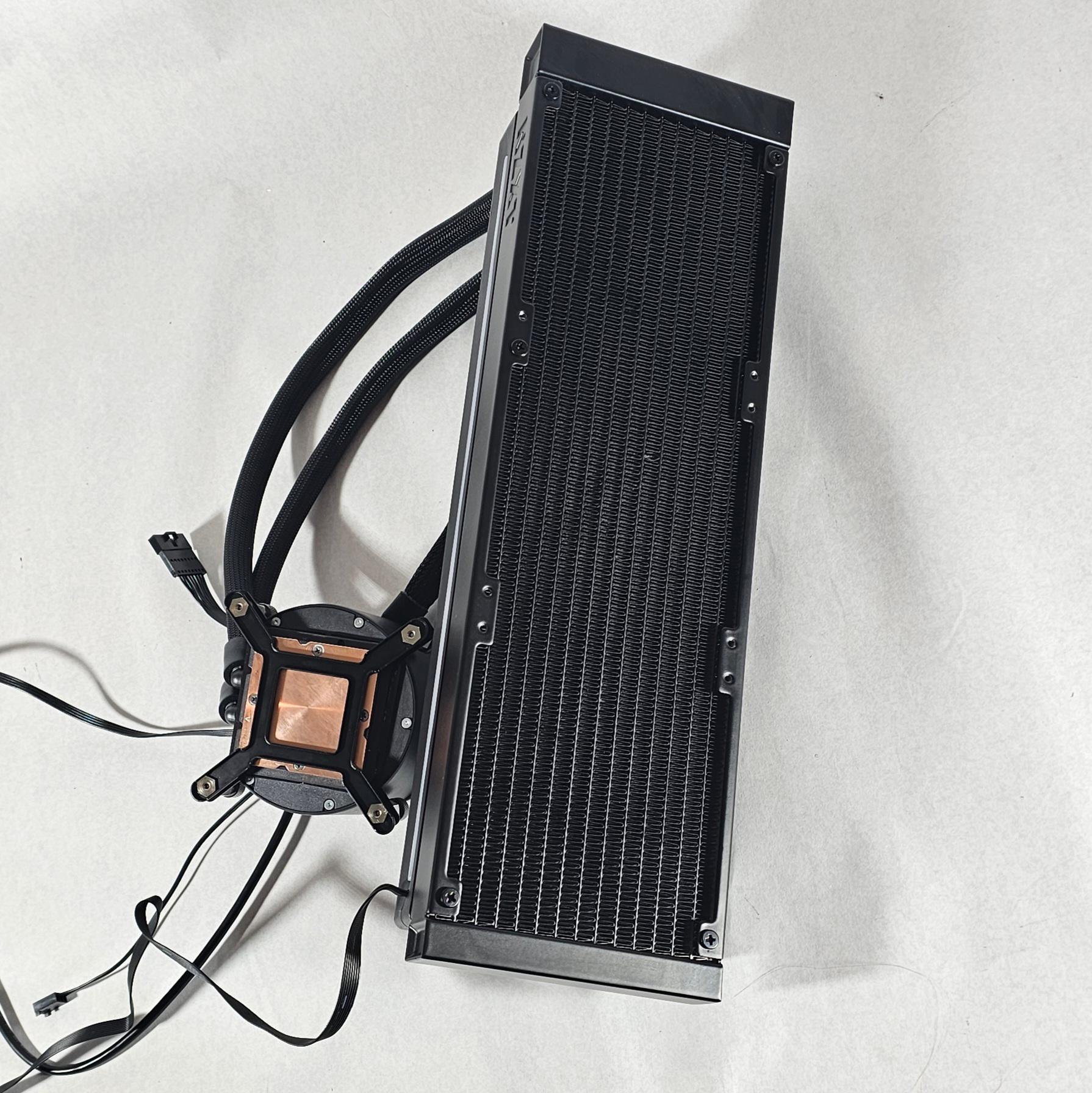 360mm RGB NZXT AIO CPU Liquid Cooler LGA1700 w\ LCD Screen